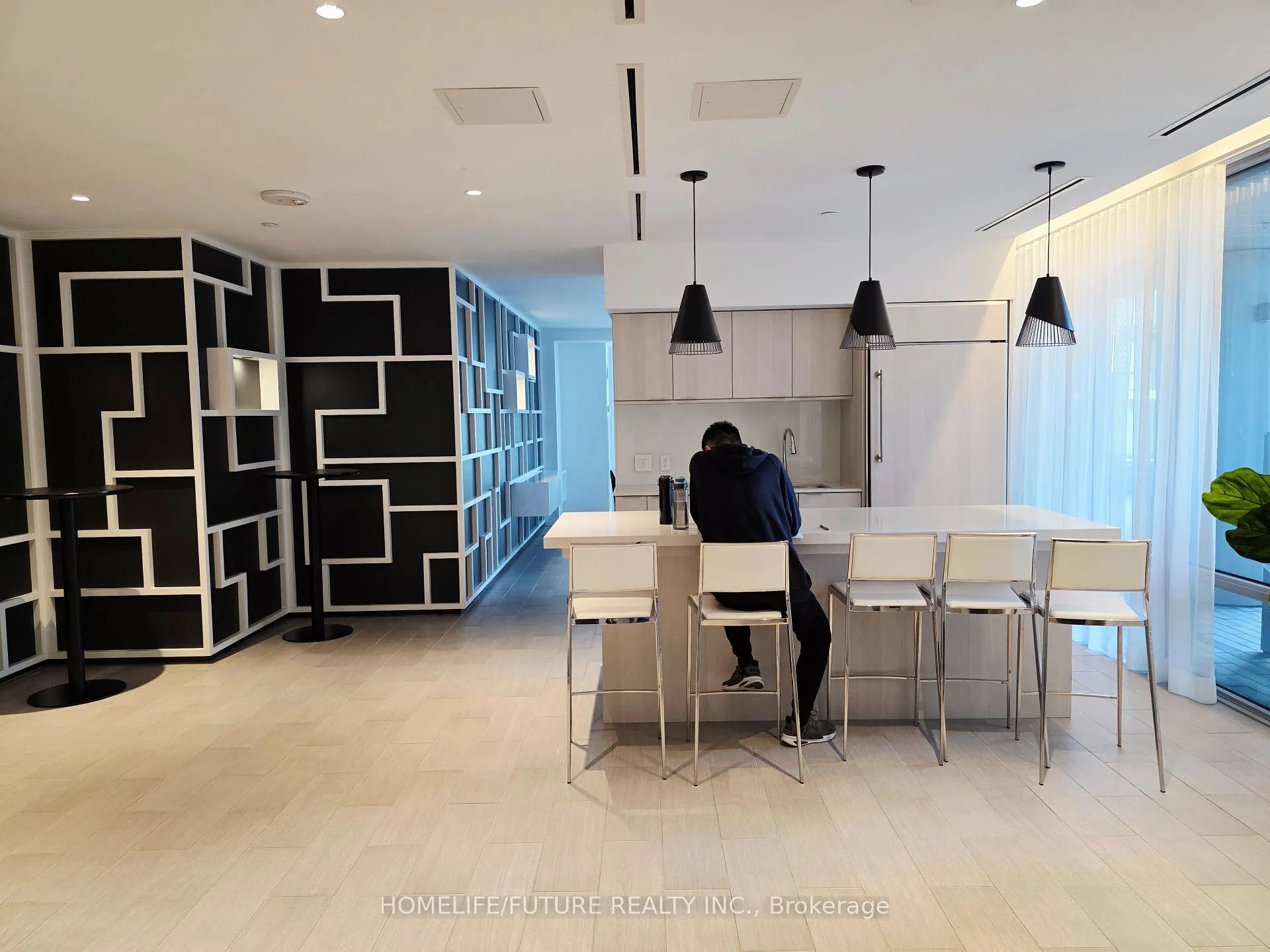 Photo 28 of Unit 2410, 195 Redpath Avenue, Toronto, Mount Pleasant West — HOMEH