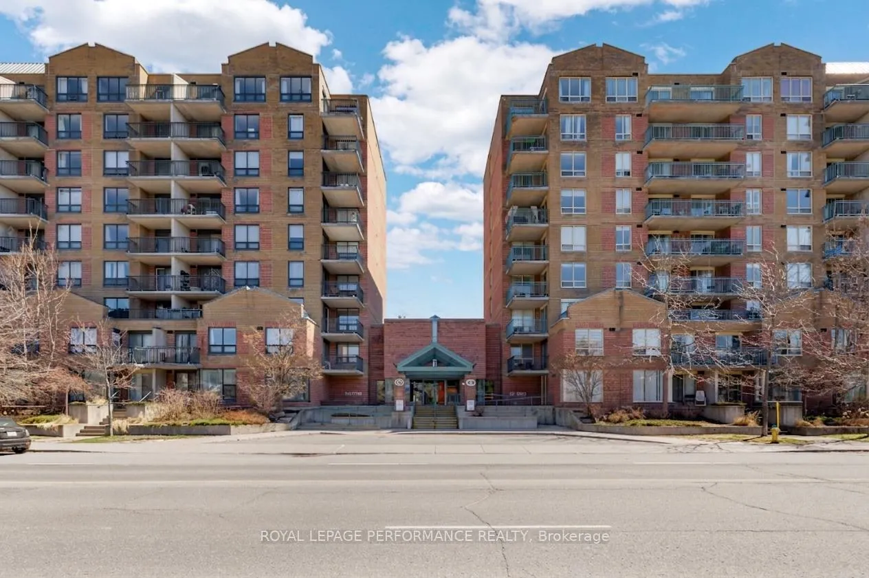 Front of Unit 611, 45 Holland Avenue