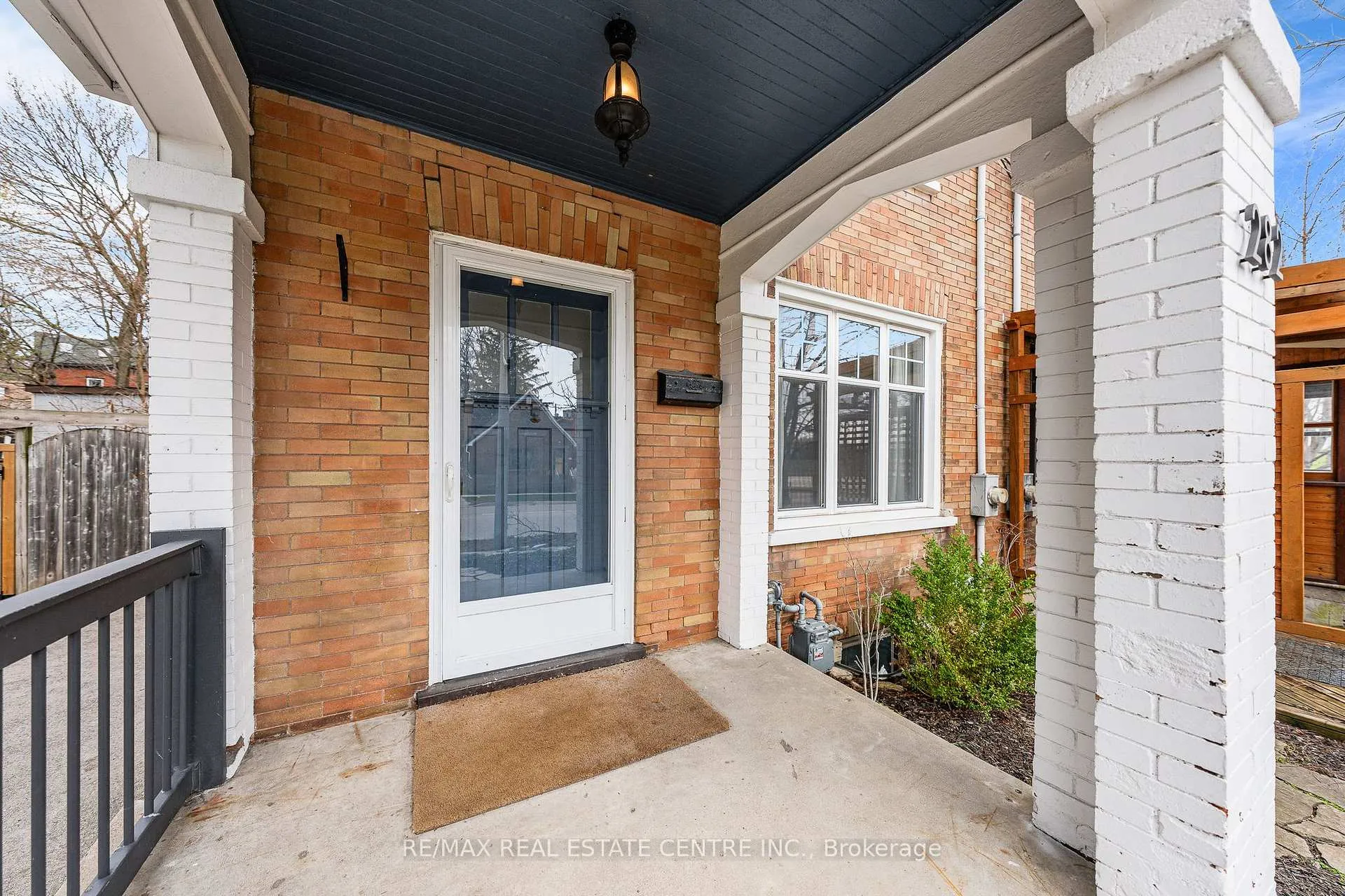 Photo 2 of 282 Park Street, Kitchener — HOMEH