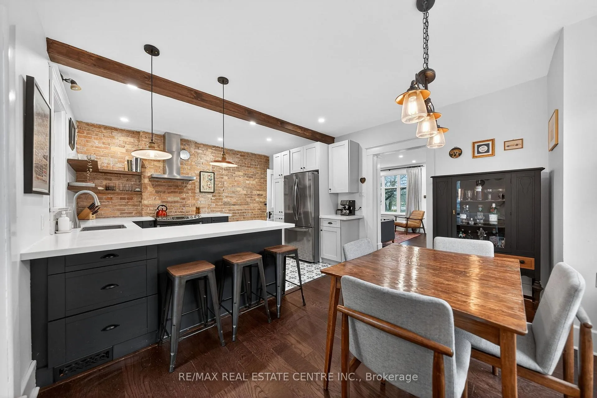 Photo 10 of 282 Park Street, Kitchener — HOMEH