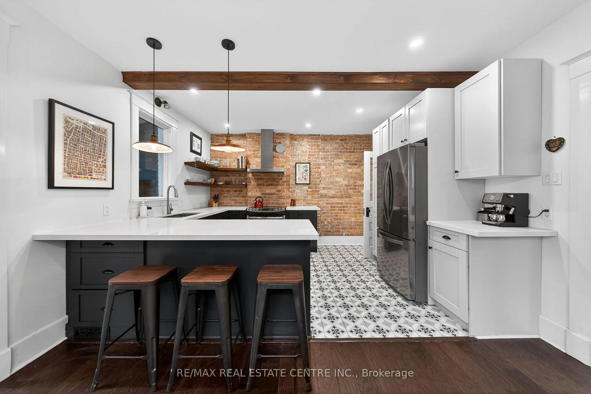 Photo 11 of 282 Park Street, Kitchener — HOMEH