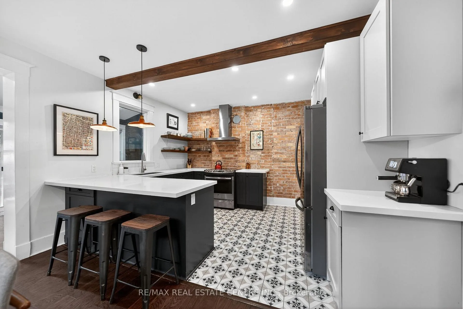 Photo 12 of 282 Park Street, Kitchener — HOMEH