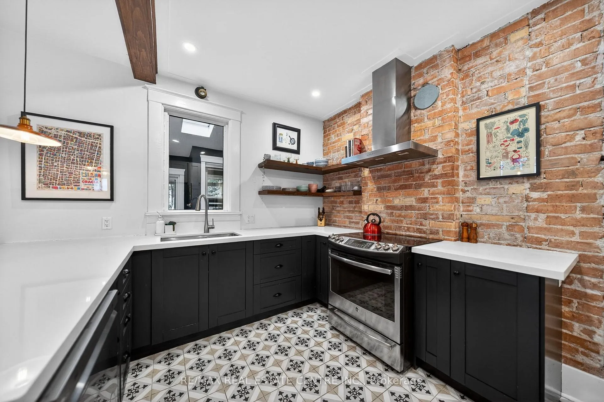 Photo 15 of 282 Park Street, Kitchener — HOMEH