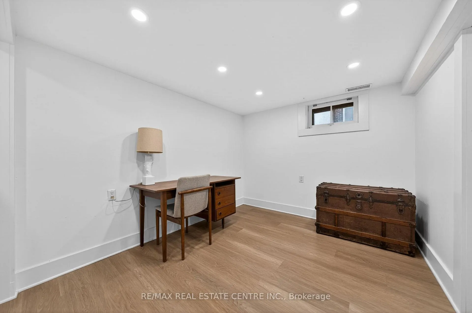 Photo 35 of 282 Park Street, Kitchener — HOMEH