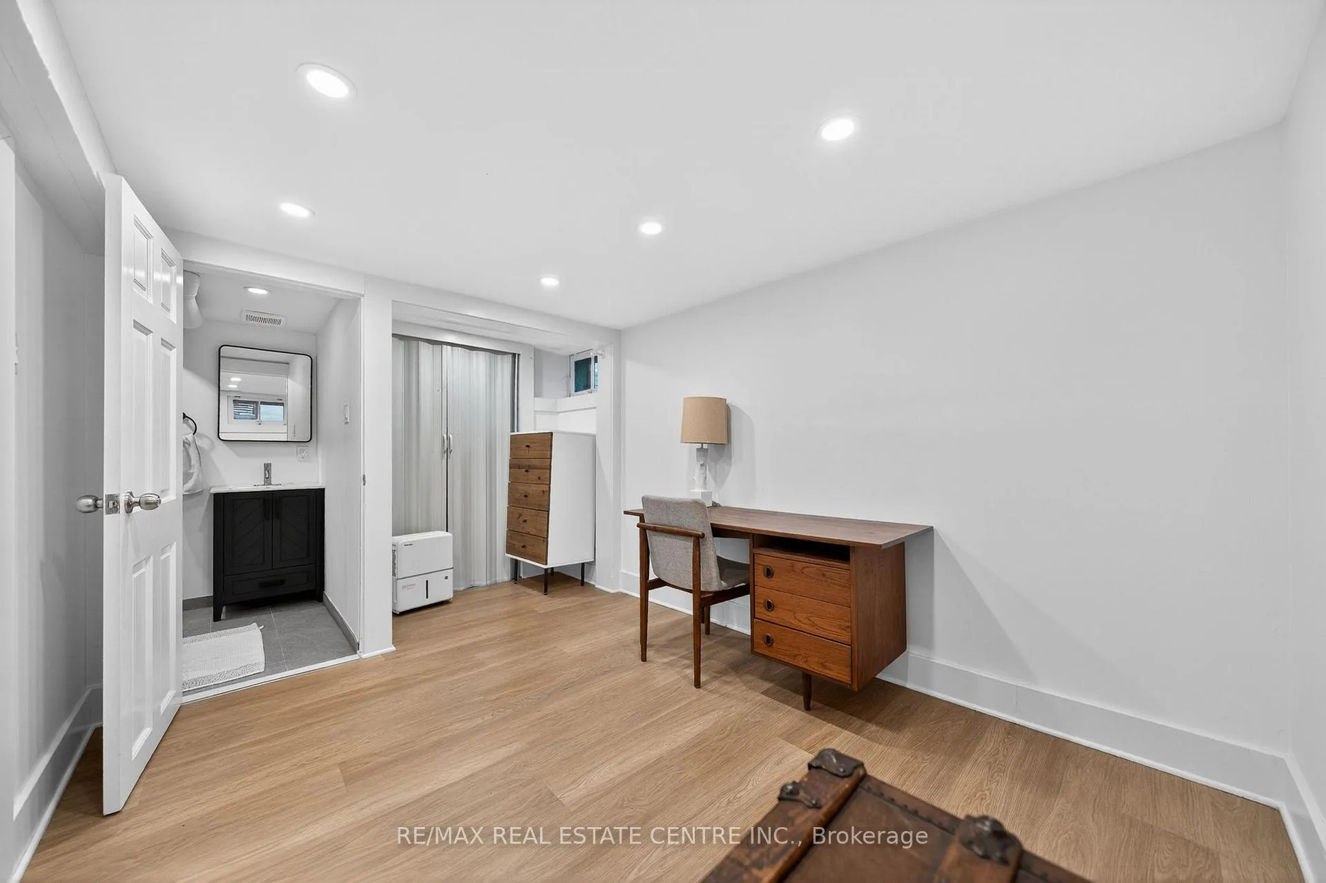 Photo 36 of 282 Park Street, Kitchener — HOMEH