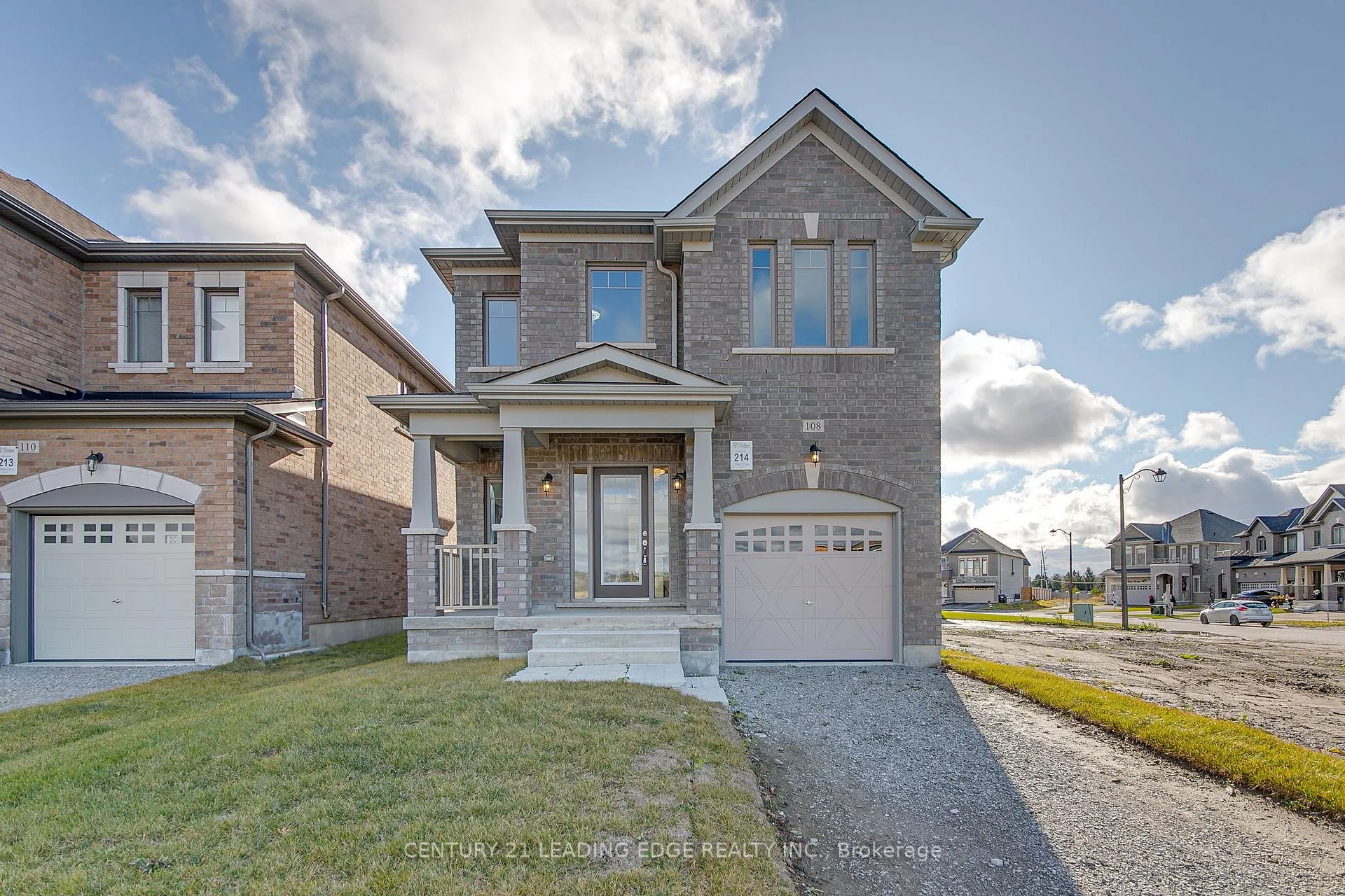 Photo 2 of 108 Lorne Thomas Place, New Tecumseth, Alliston — HOMEH