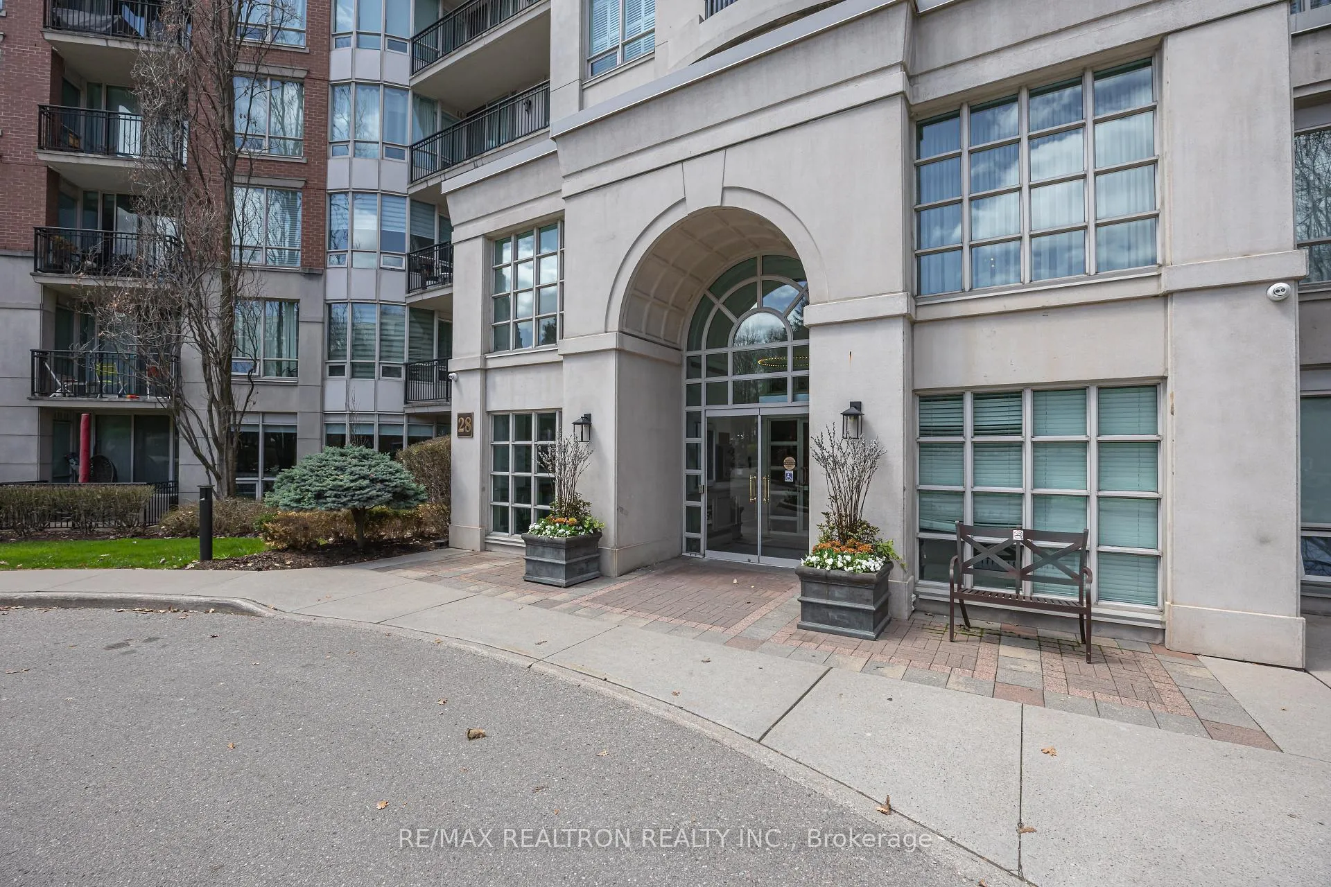 Photo 2 of Unit 617, 28 William Carson Crescent, North York, St. Andrew-Windfields — HOMEH