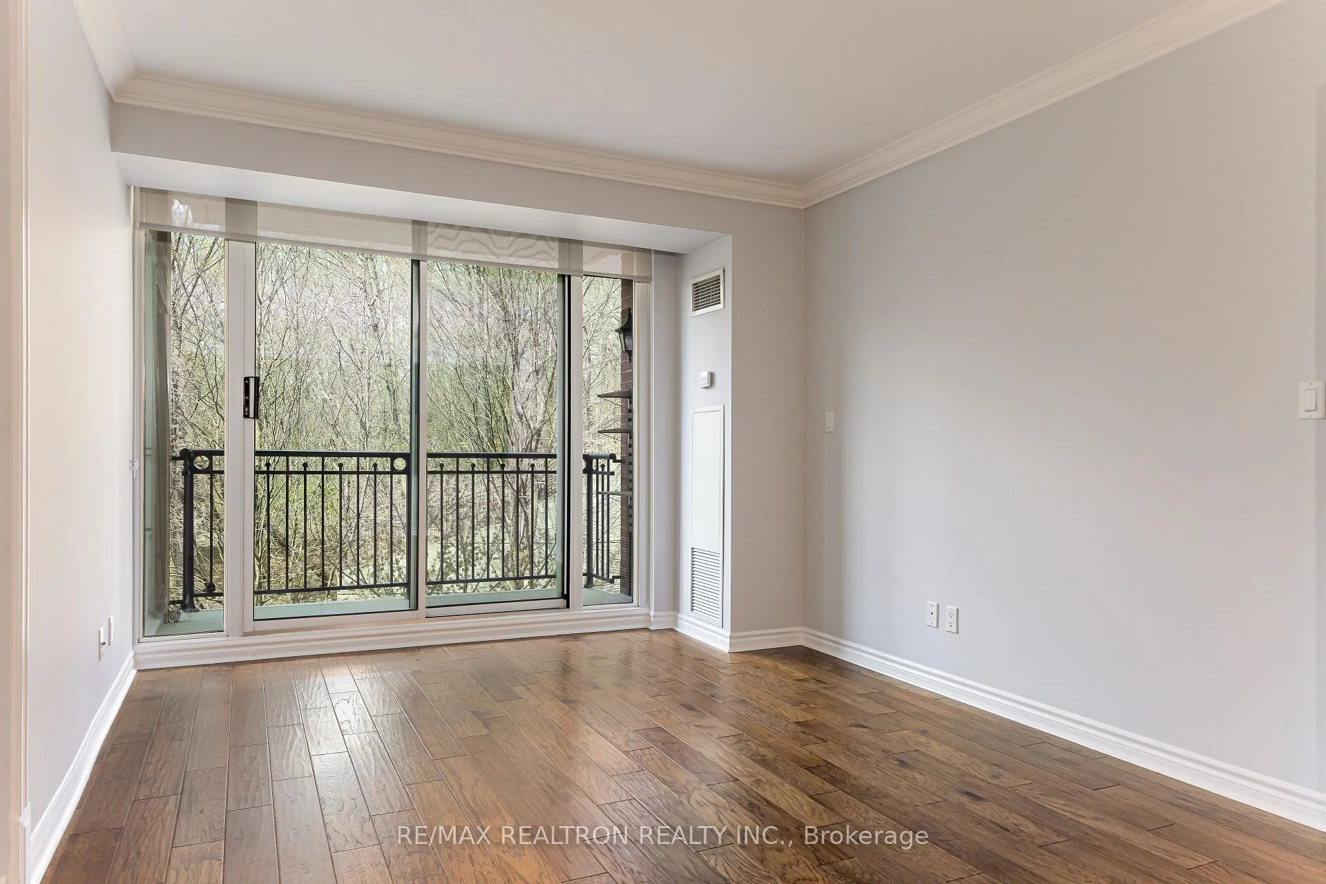Photo 7 of Unit 617, 28 William Carson Crescent, North York, St. Andrew-Windfields — HOMEH