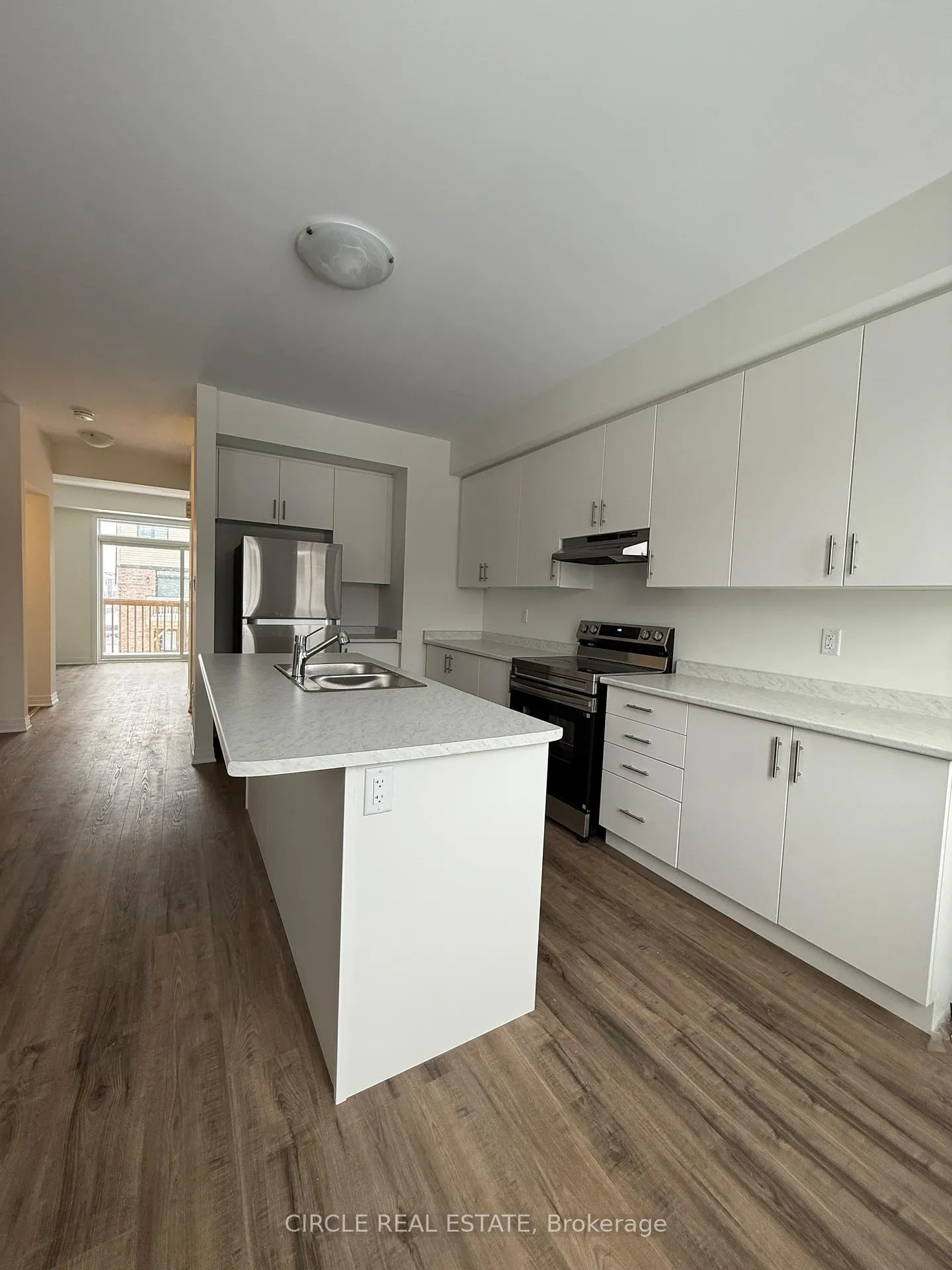 Photo 7 of 29 Hine Road, Brantford — HOMEH
