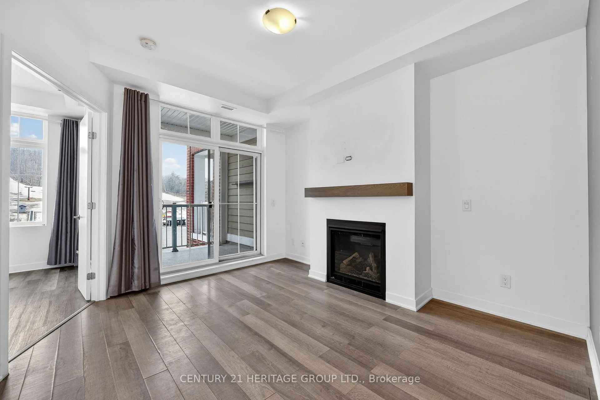 Photo 12 of Unit 305, 40 Horseshoe Boulevard, Oro-Medonte, Horseshoe Valley — HOMEH