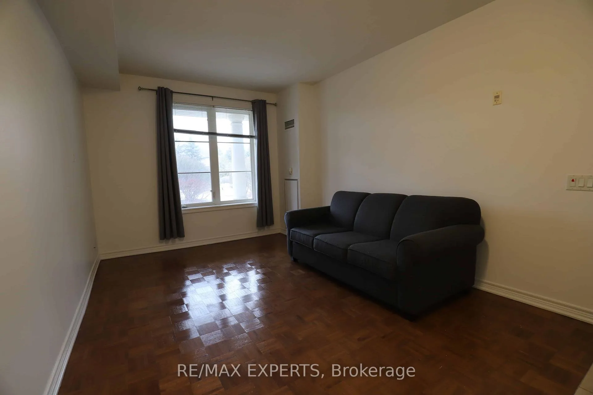 Photo 7 of Unit 101, 9519 Keele Street, Vaughan, Maple — HOMEH