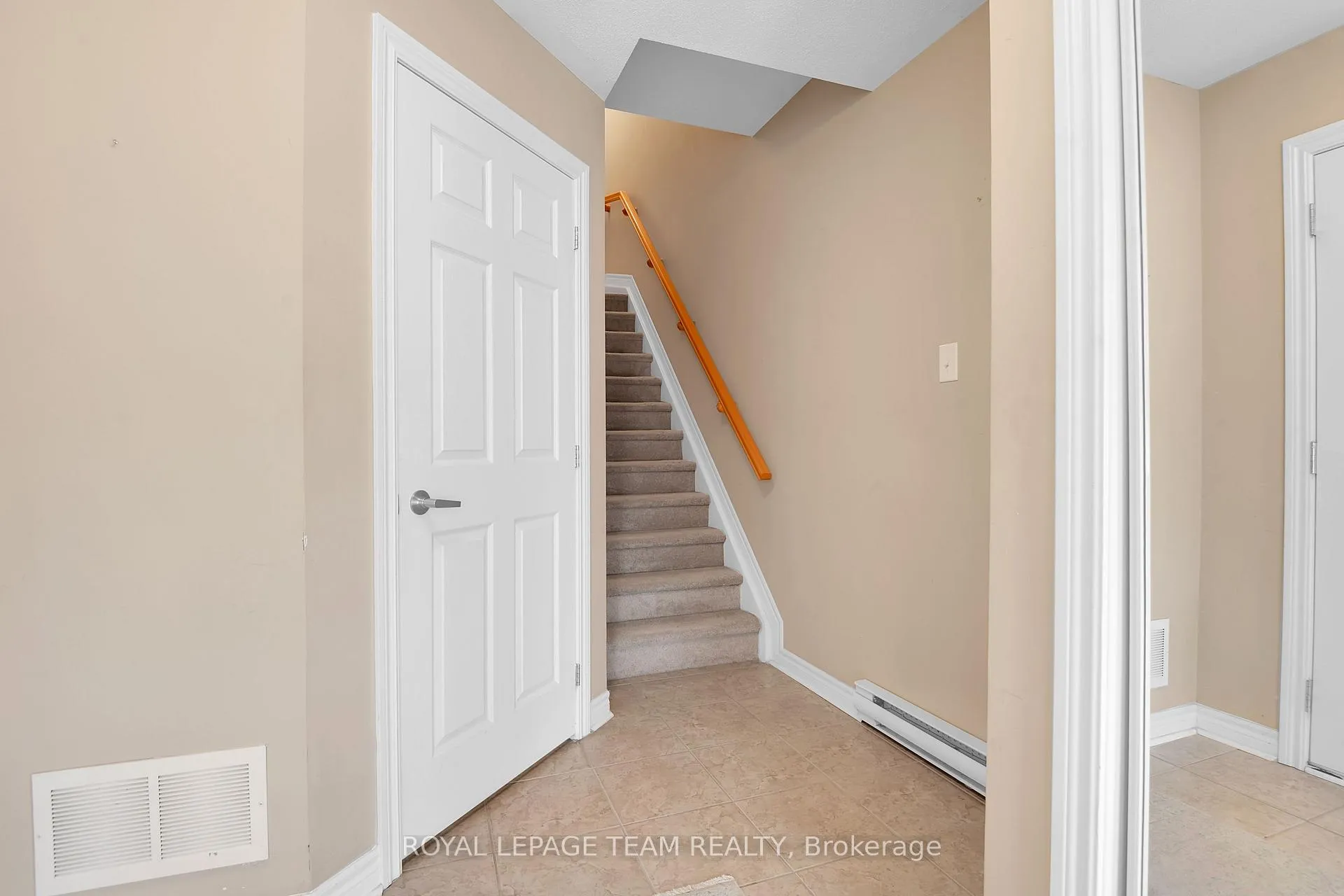 Photo 7 of 920 Messor Crescent, Ottawa, Stittsville (North) — HOMEH