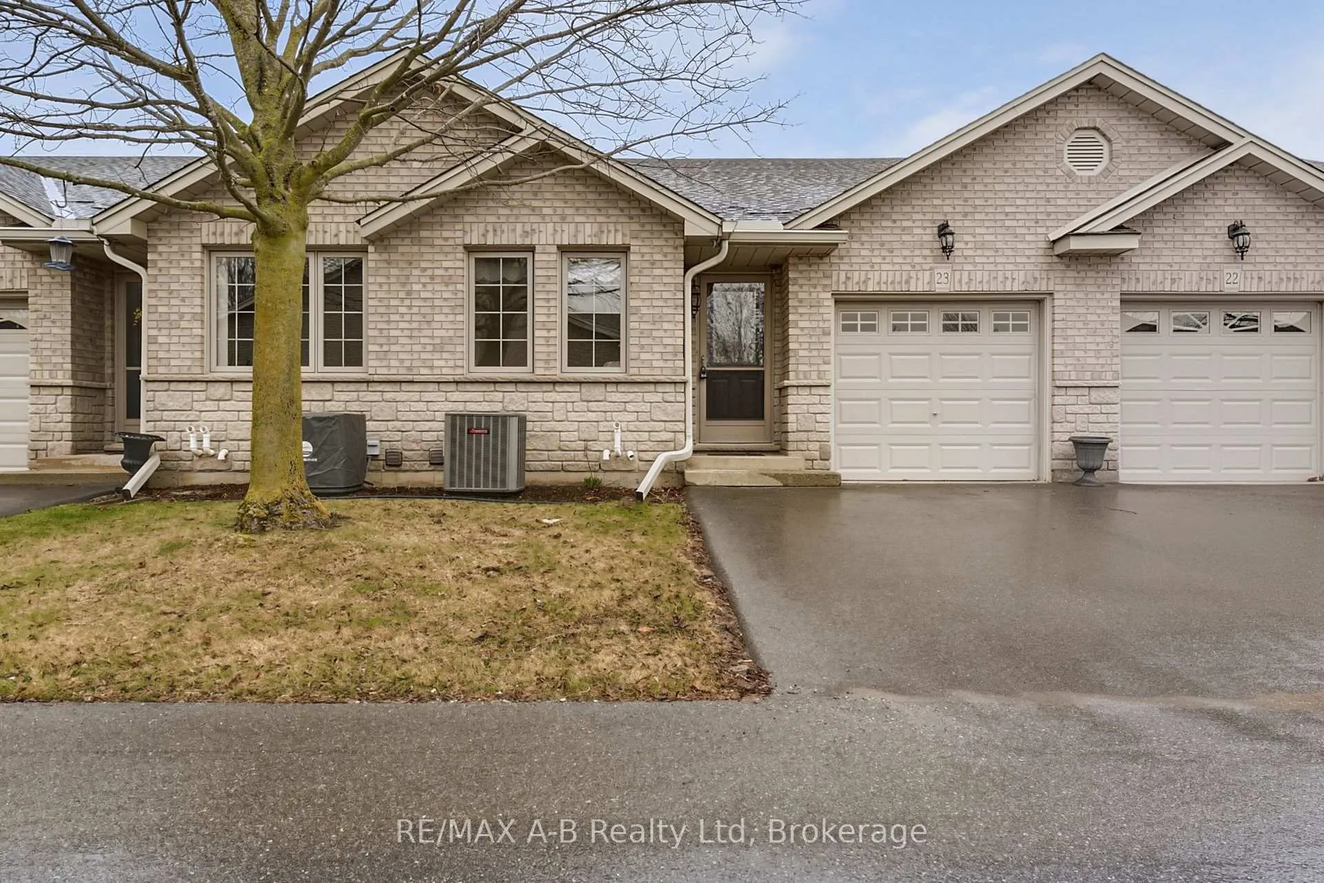 Photo 1 of Unit 23, 24 Griffiths Drive, Brant, Paris — HOMEH