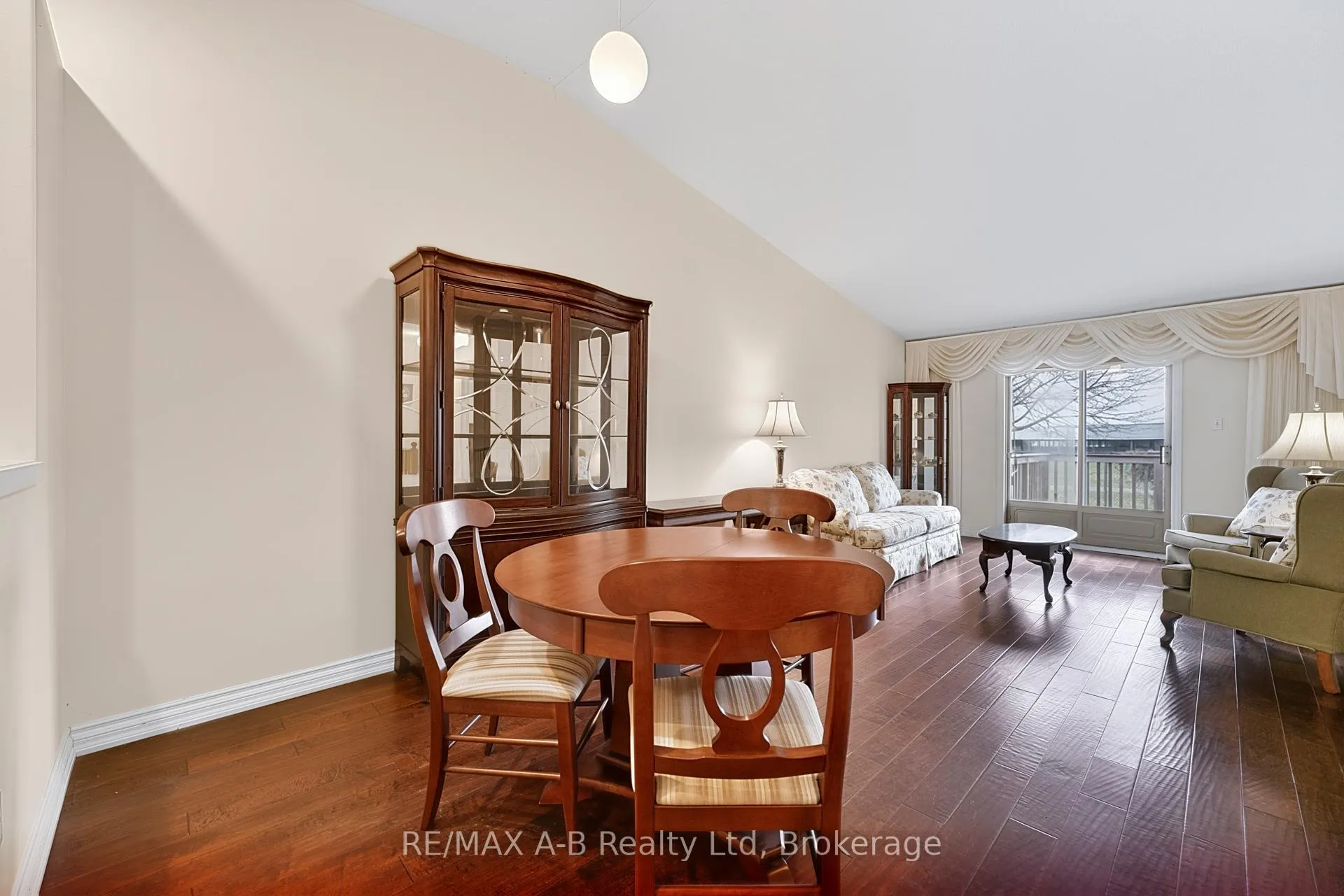 Photo 7 of Unit 23, 24 Griffiths Drive, Brant, Paris — HOMEH
