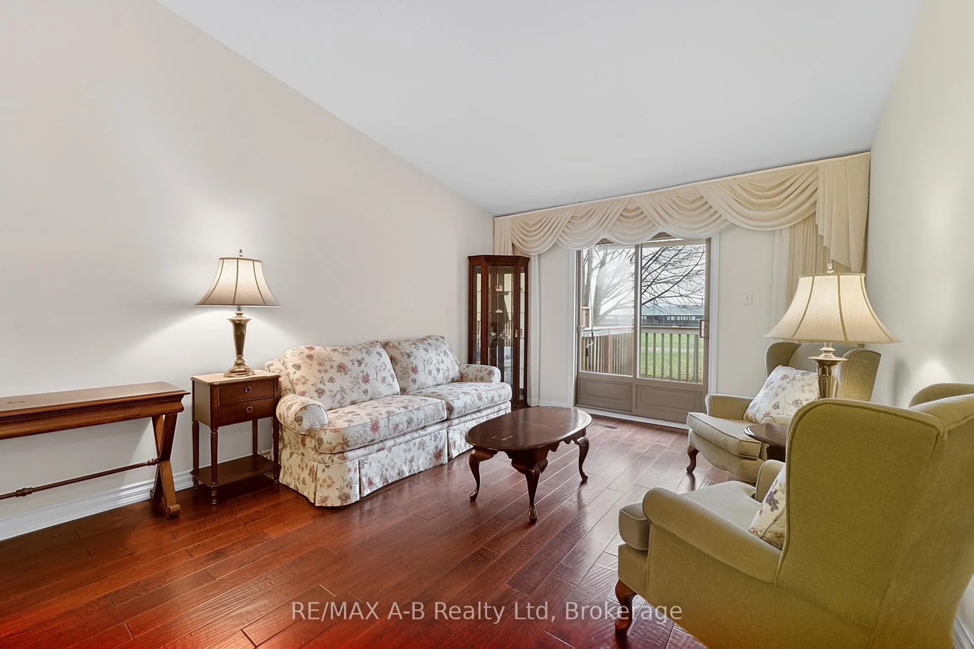 Photo 8 of Unit 23, 24 Griffiths Drive, Brant, Paris — HOMEH