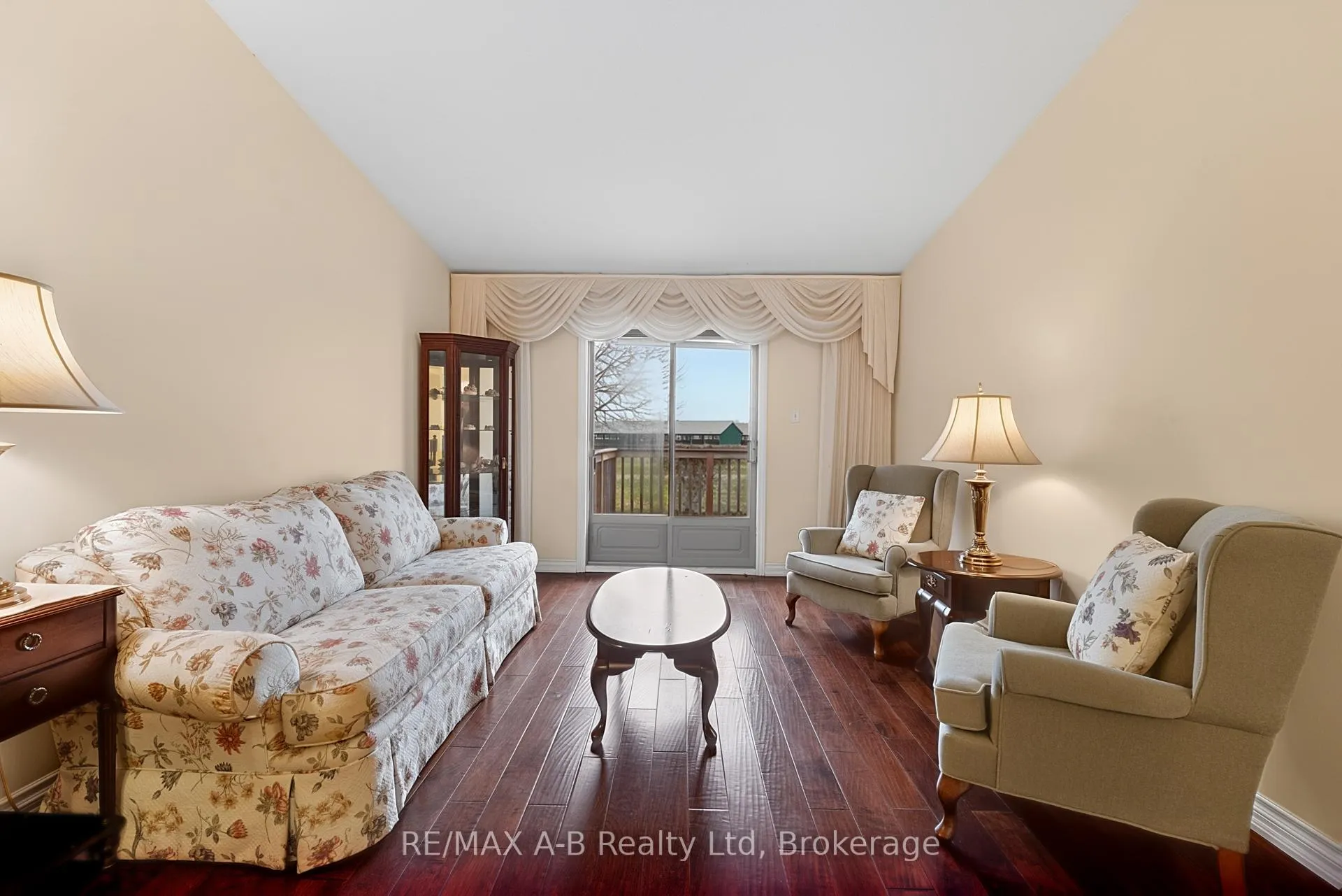 Photo 9 of Unit 23, 24 Griffiths Drive, Brant, Paris — HOMEH