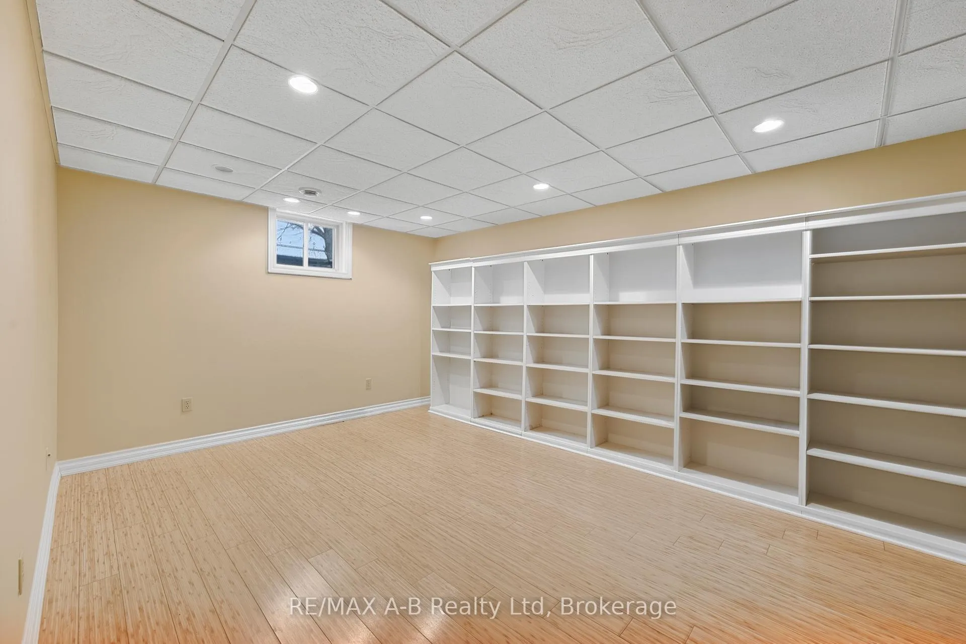 Photo 17 of Unit 23, 24 Griffiths Drive, Brant, Paris — HOMEH