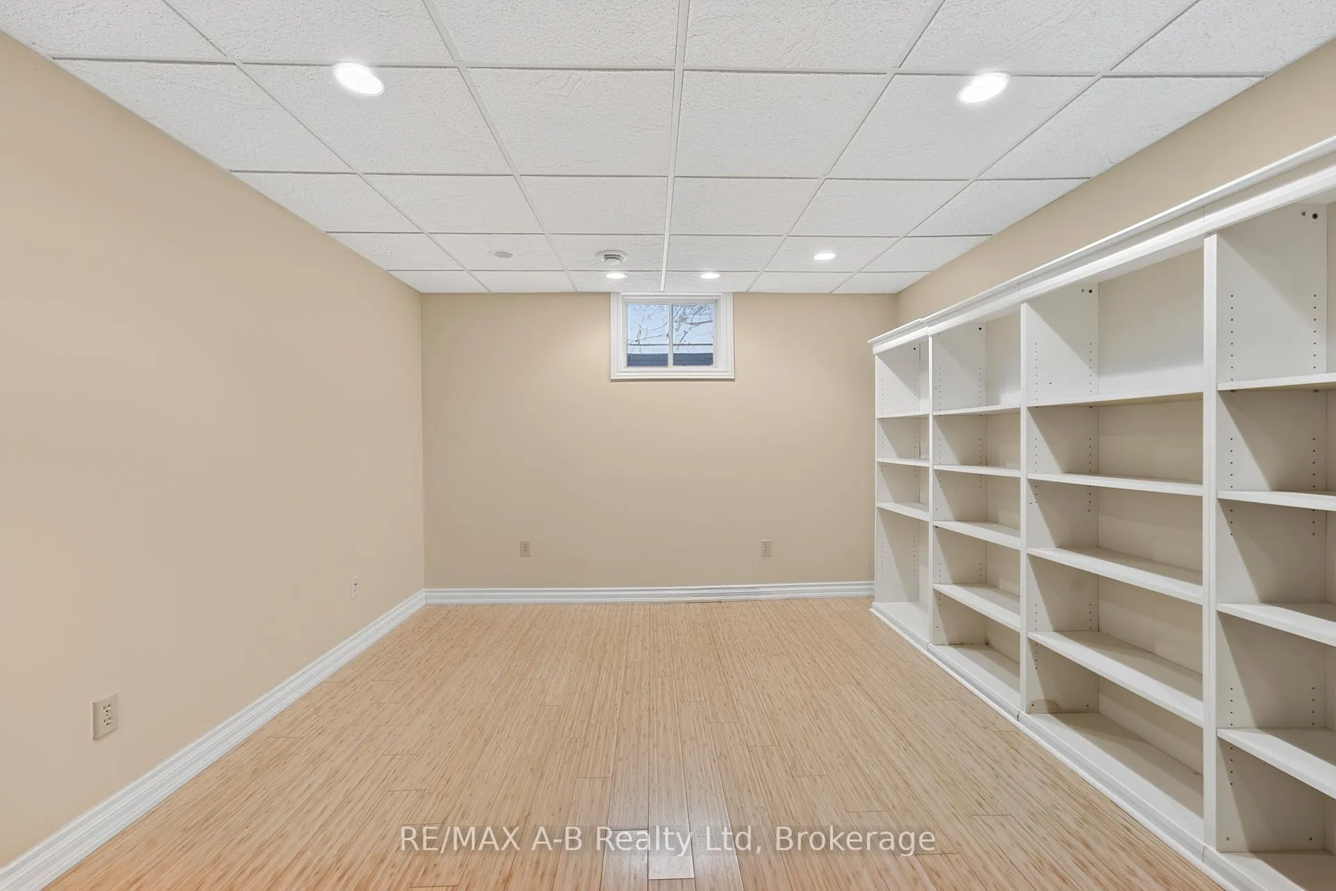 Photo 18 of Unit 23, 24 Griffiths Drive, Brant, Paris — HOMEH