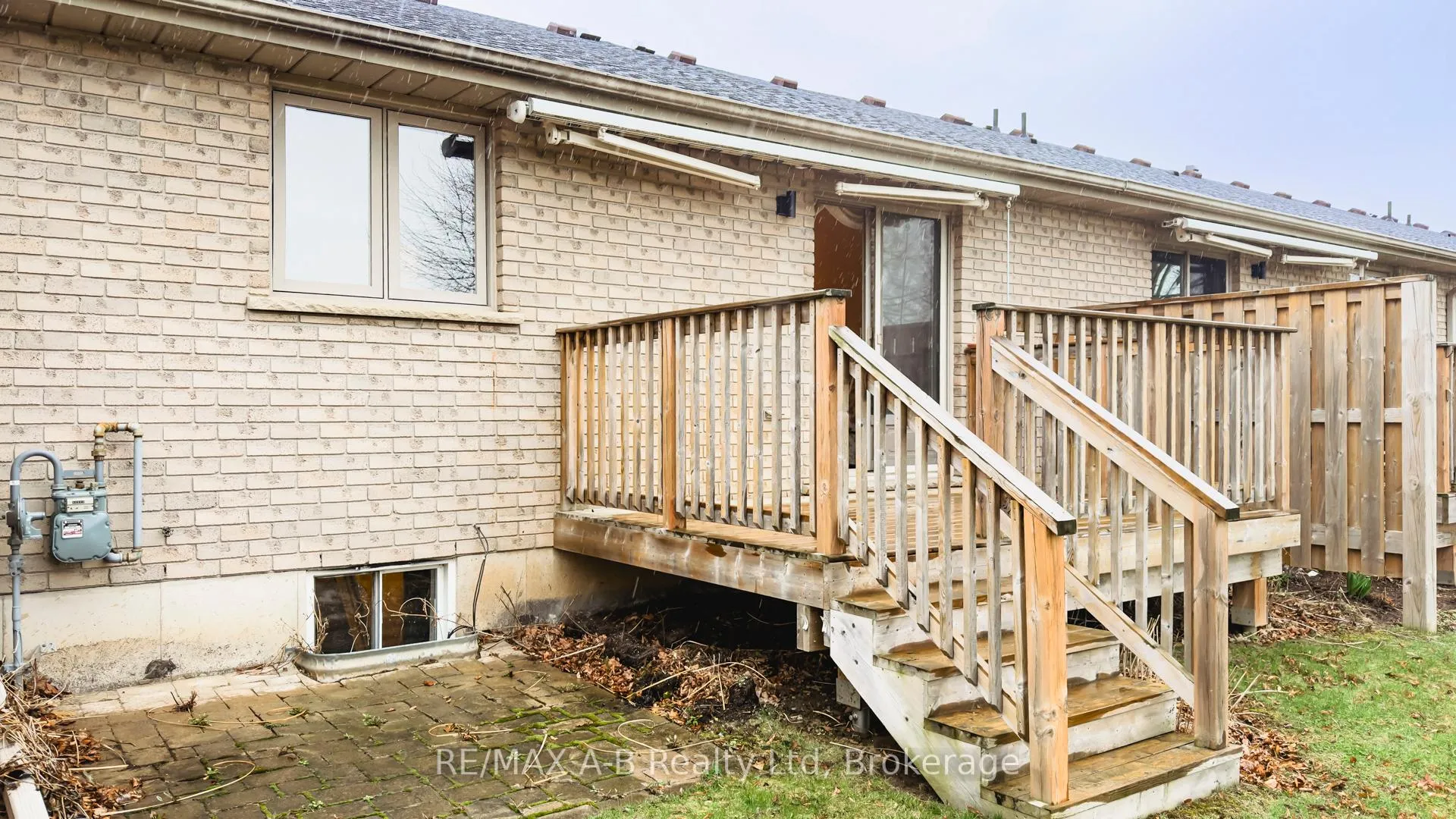 Photo 24 of Unit 23, 24 Griffiths Drive, Brant, Paris — HOMEH