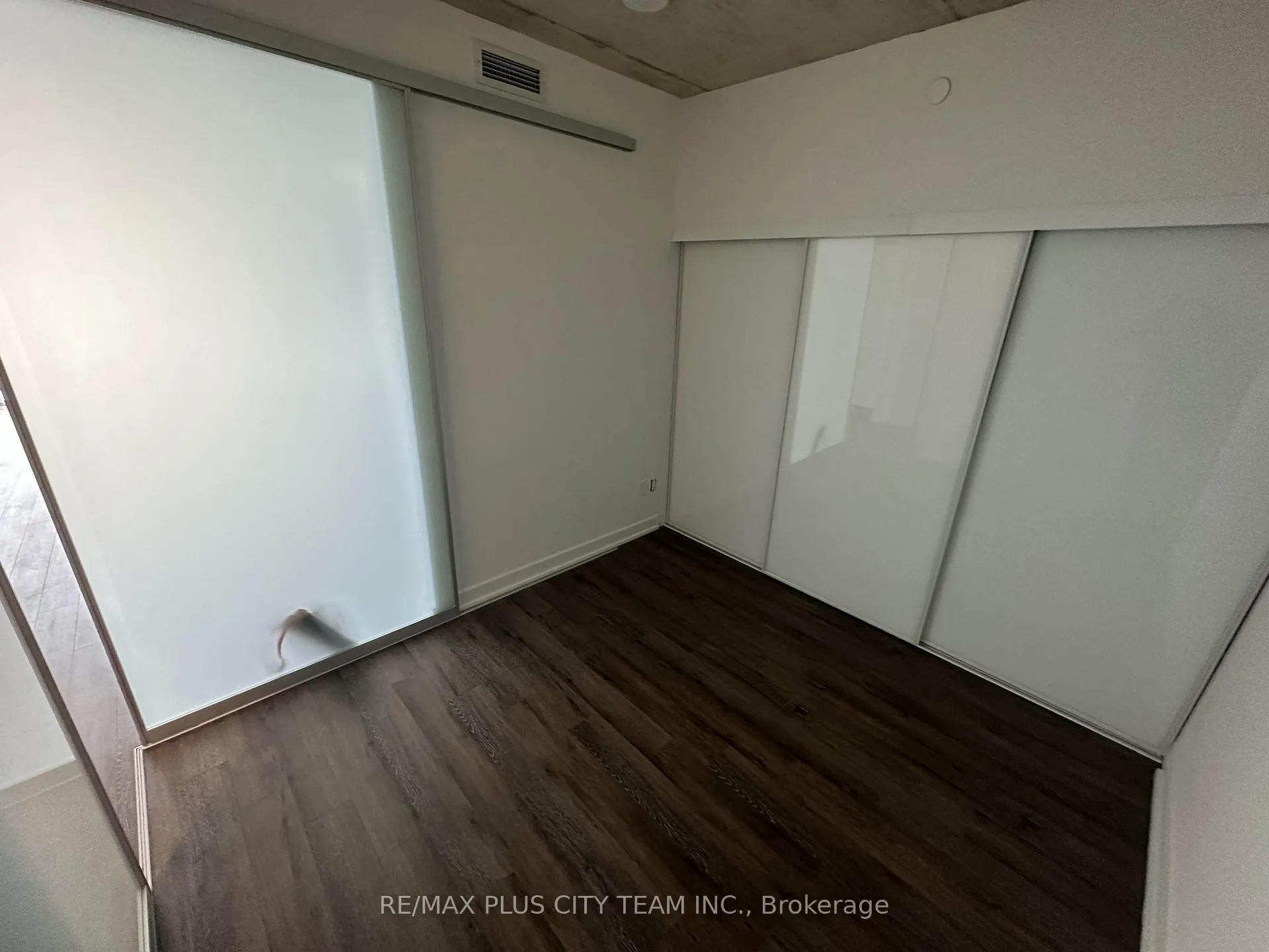 Photo 8 of Unit 811, 45 Baseball Place, Toronto, South Riverdale — HOMEH
