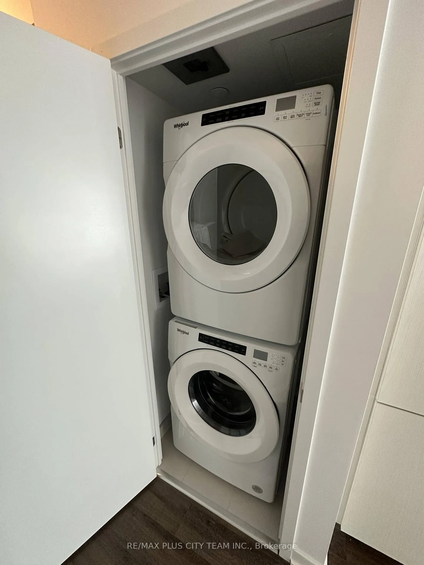 Photo 15 of Unit 811, 45 Baseball Place, Toronto, South Riverdale — HOMEH