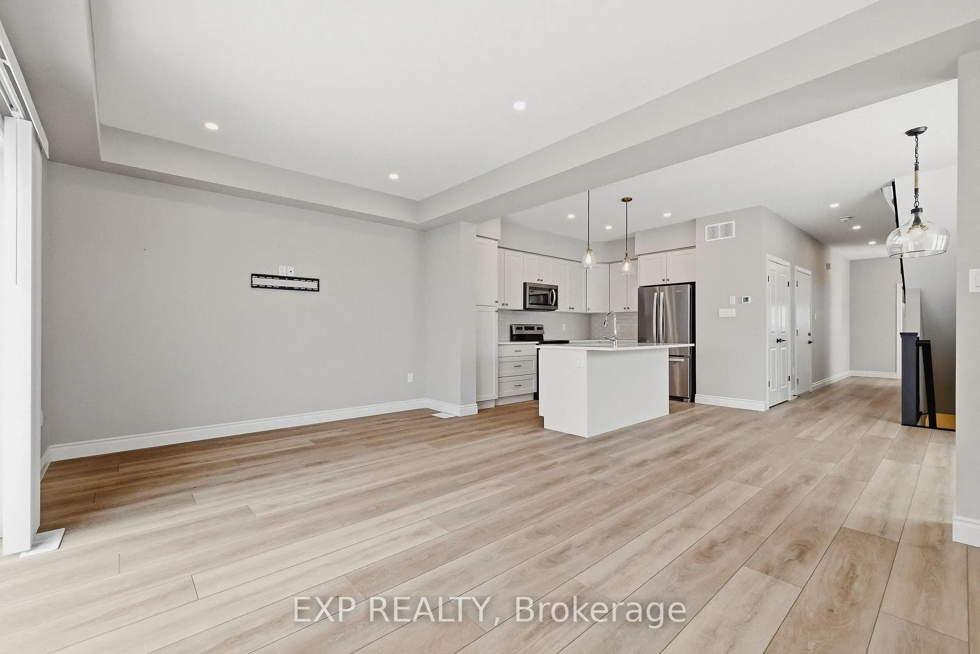 Photo 4 of 59 Hedley Lane, Centre Wellington, Elora/Salem — HOMEH