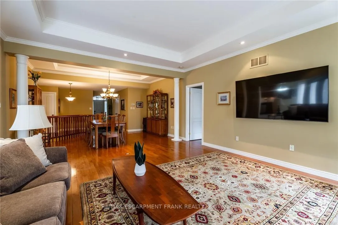 Photo 23 of 345 Southcote Road, Hamilton, Ancaster — HOMEH