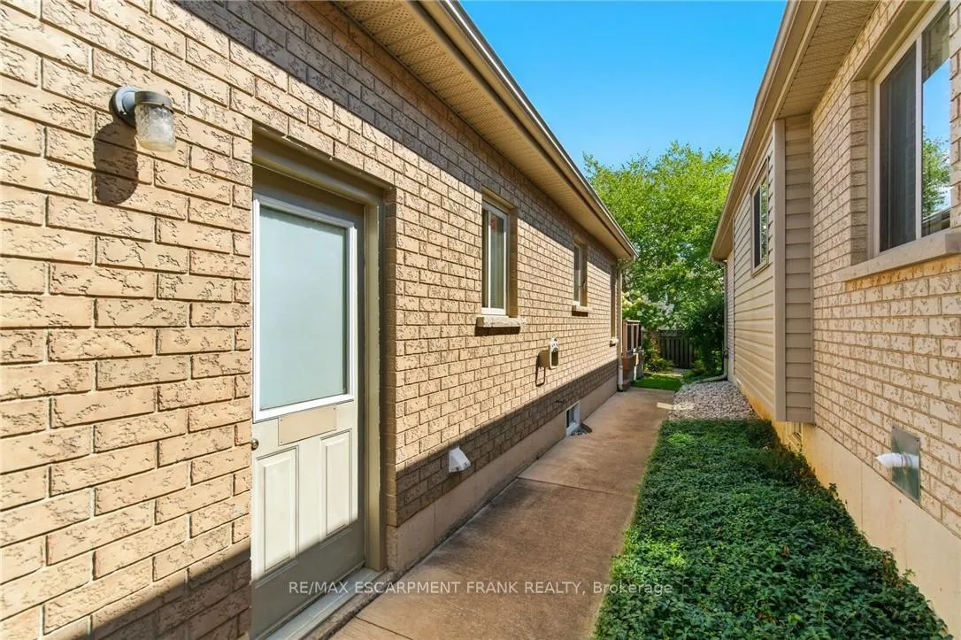 Photo 40 of 345 Southcote Road, Hamilton, Ancaster — HOMEH