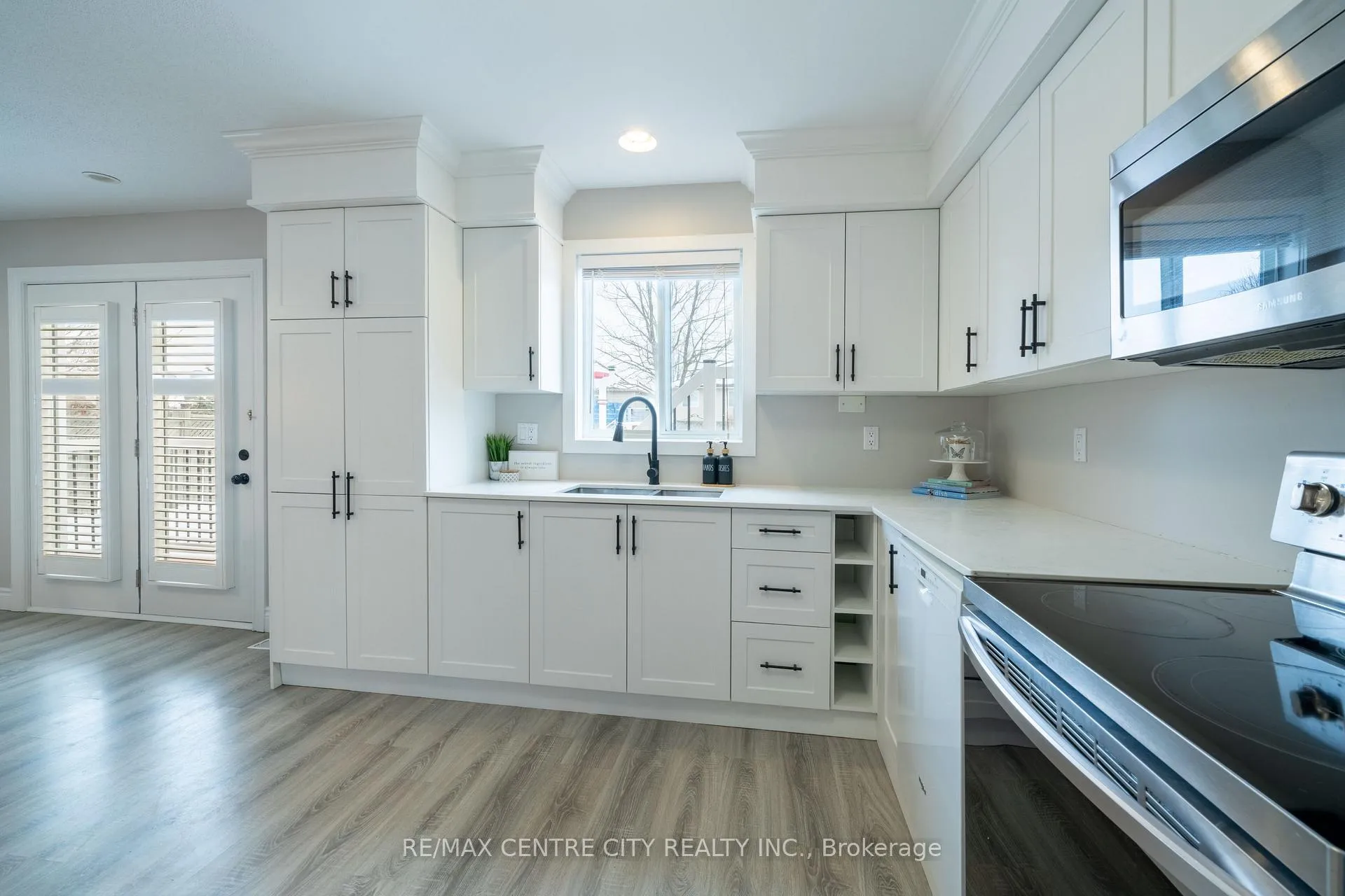 Photo 13 of 241 Parkview Drive, Strathroy-Caradoc, SE — HOMEH