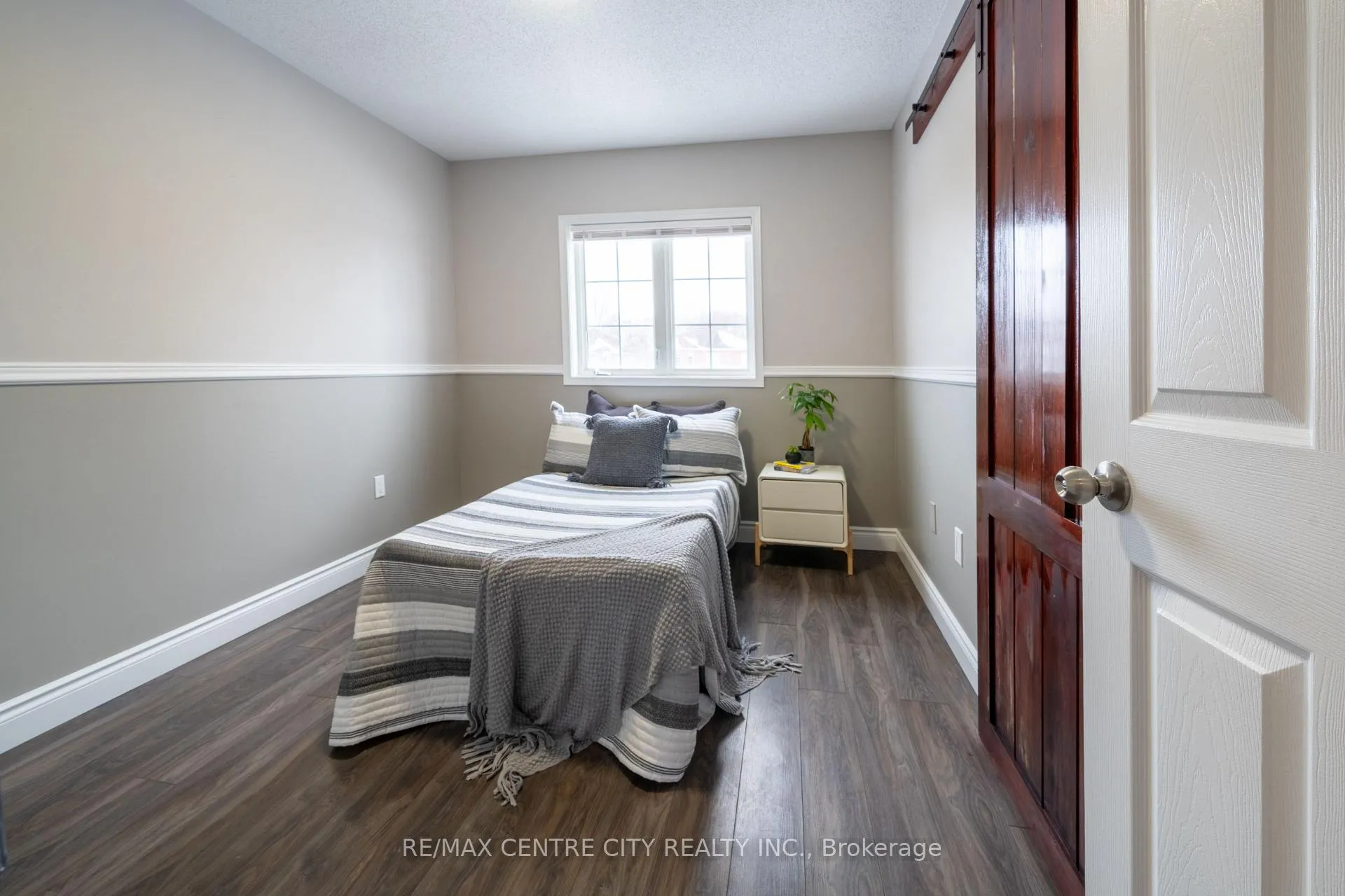 Photo 22 of 241 Parkview Drive, Strathroy-Caradoc, SE — HOMEH