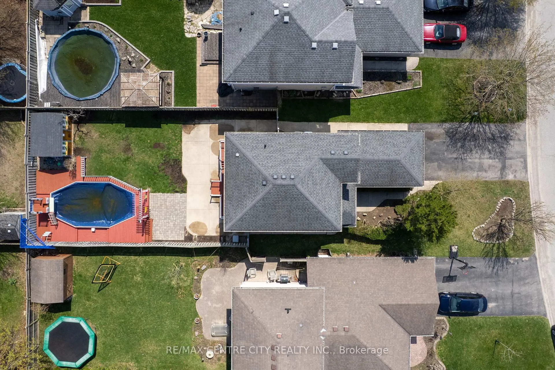 Photo 33 of 241 Parkview Drive, Strathroy-Caradoc, SE — HOMEH