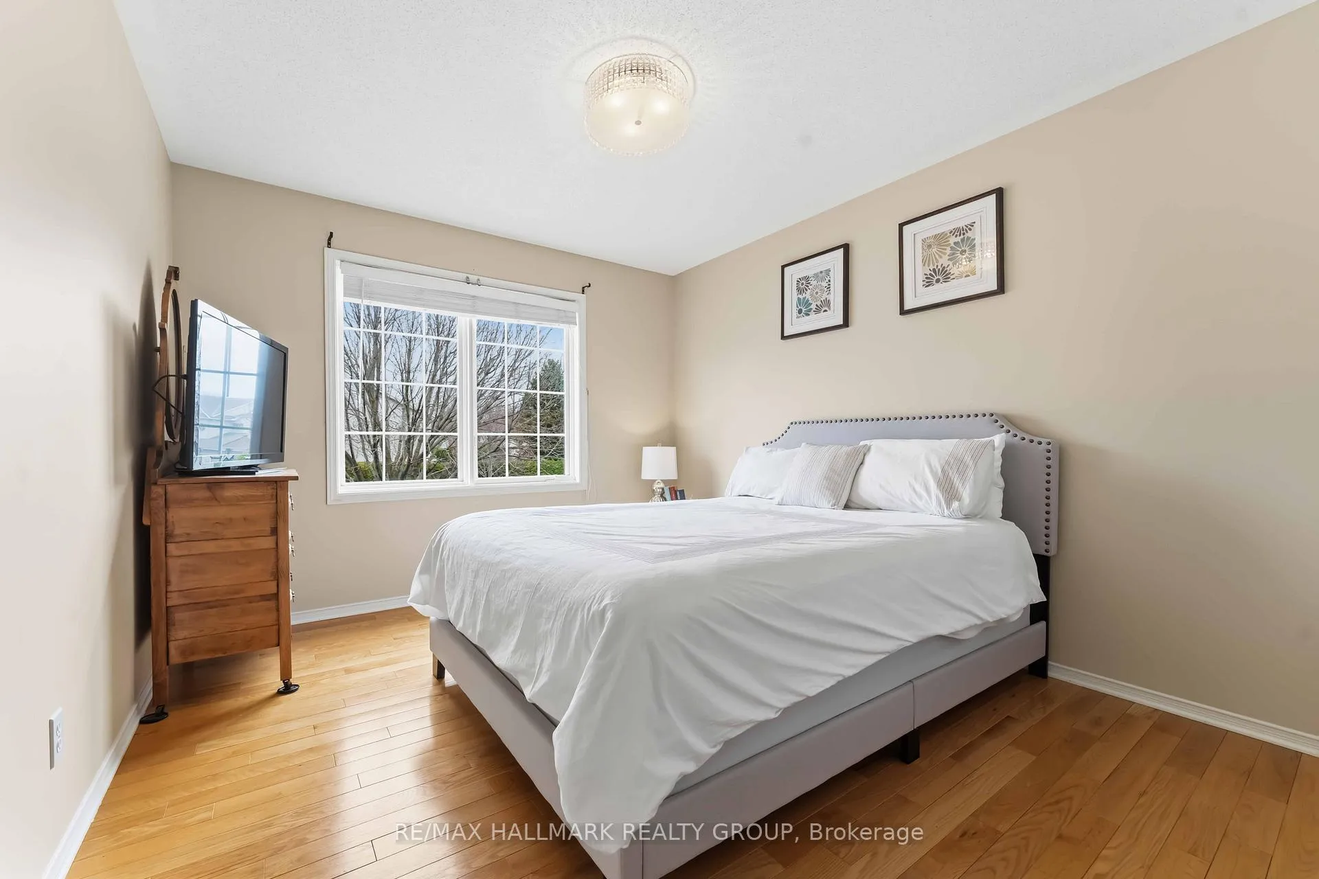 Photo 20 of 29 Birchfield Avenue, Ottawa, Kanata - Emerald Meadows/Trailwest — HOMEH