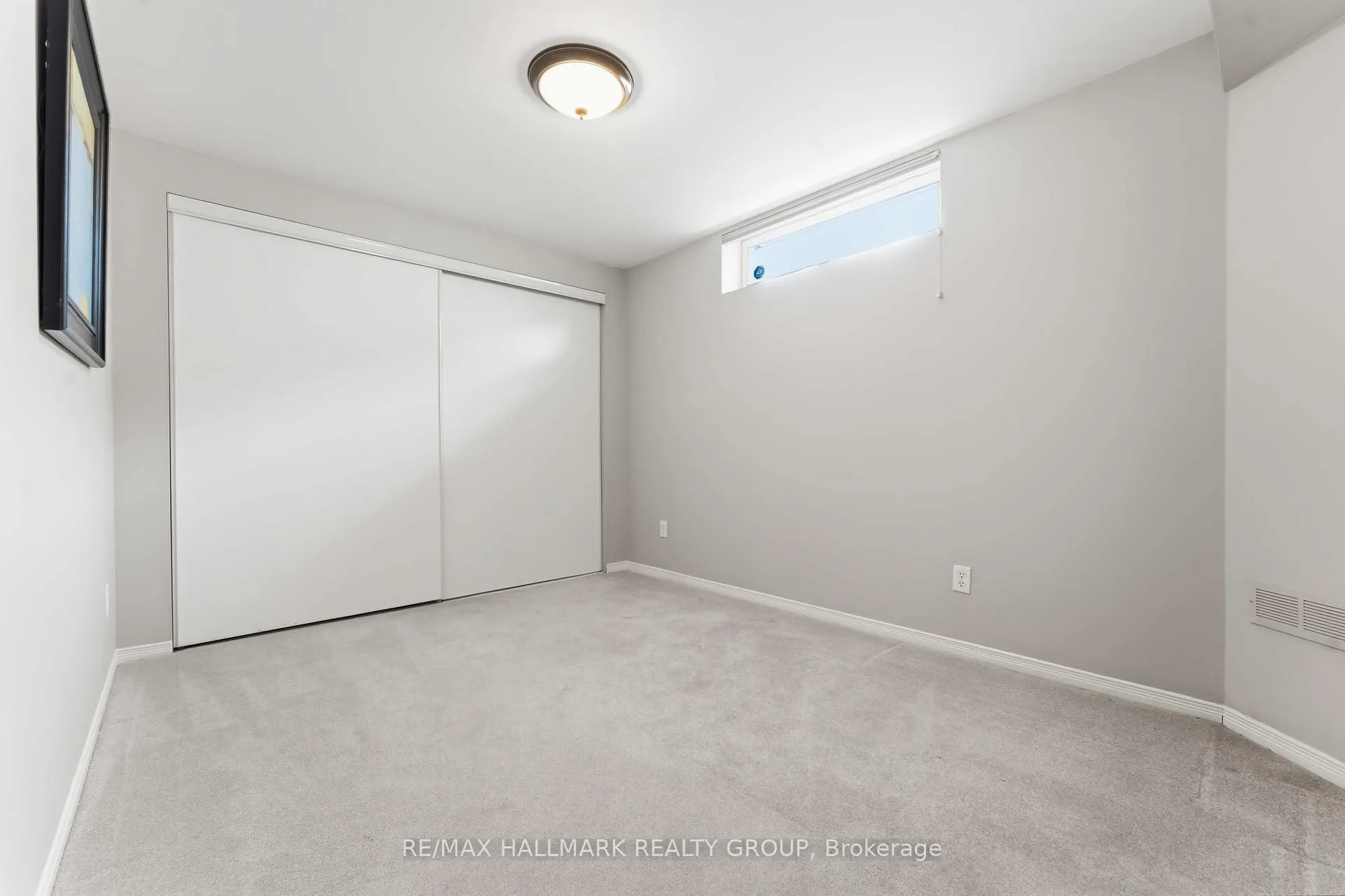Photo 29 of 29 Birchfield Avenue, Ottawa, Kanata - Emerald Meadows/Trailwest — HOMEH