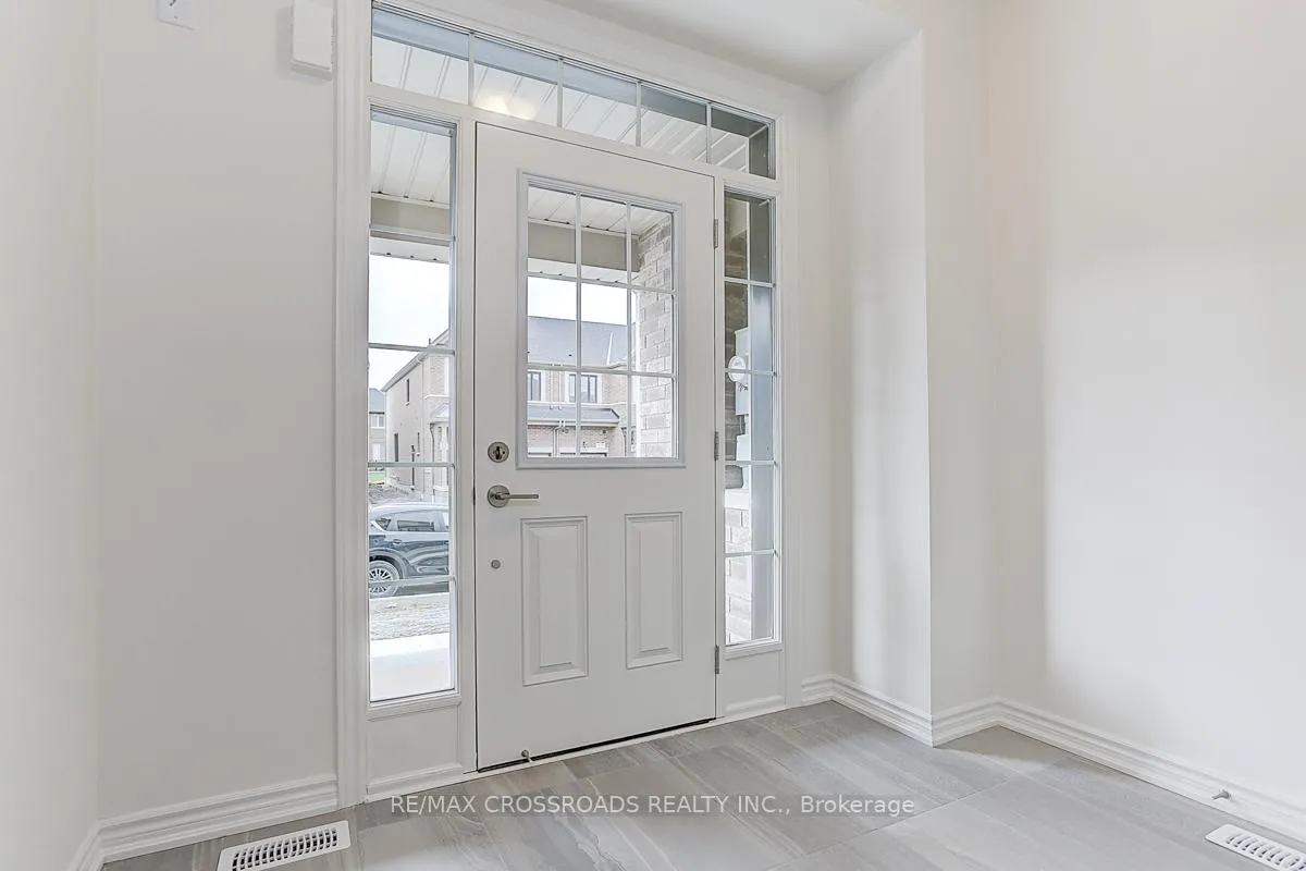 Photo 2 of 53 Velvet Drive, Whitby, Rural Whitby — HOMEH