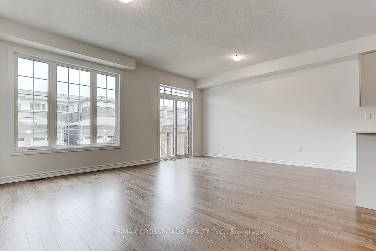Photo 10 of 53 Velvet Drive, Whitby, Rural Whitby — HOMEH