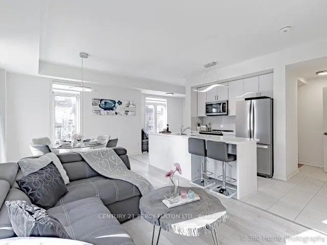 Photo 9 of 2584 Ladyfern Cross Avenue, Pickering, Duffin Heights — HOMEH