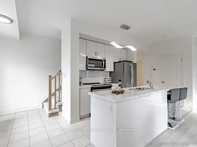 Photo 13 of 2584 Ladyfern Cross Avenue, Pickering, Duffin Heights — HOMEH