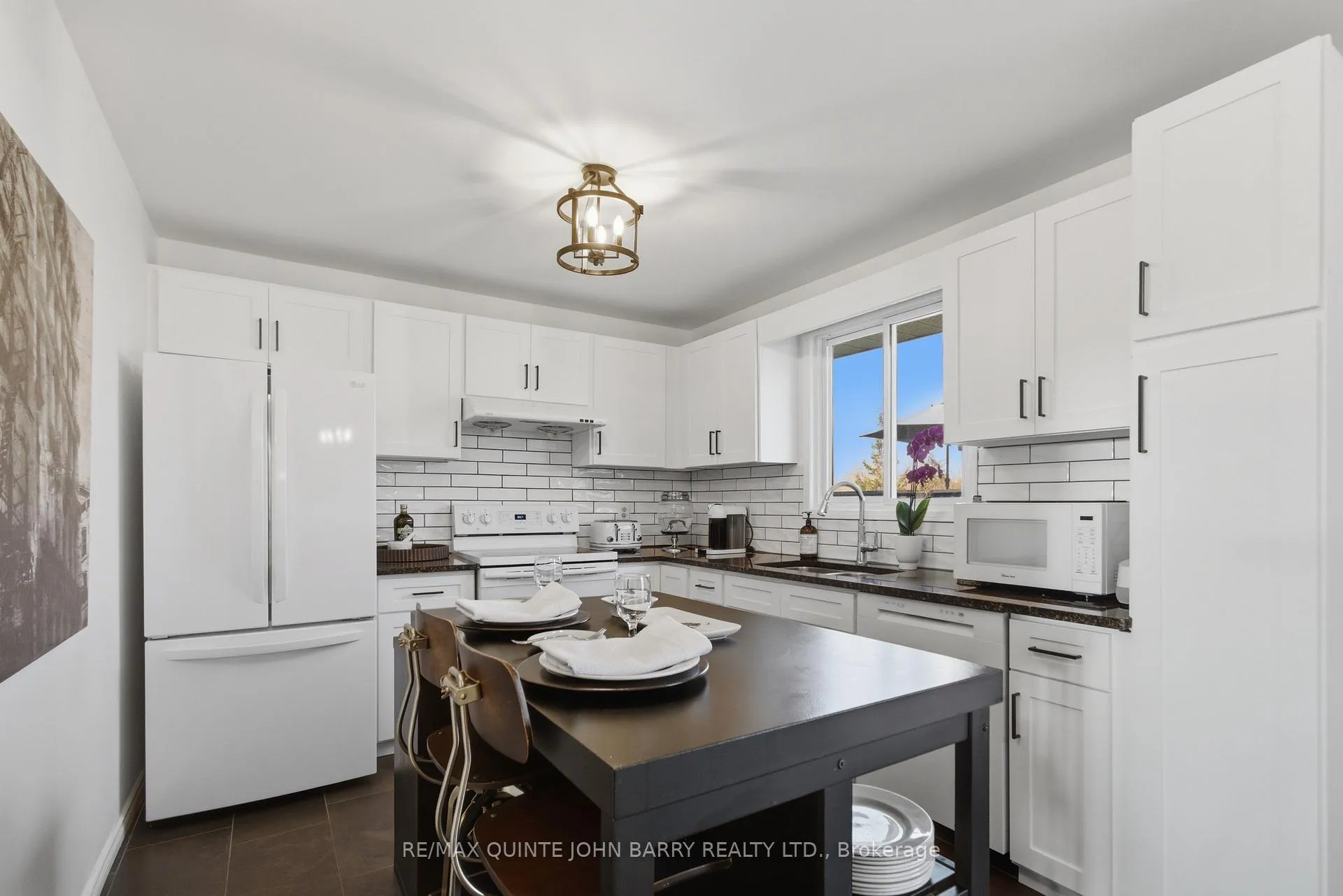 Photo 13 of 28 Fleming Road, Quinte West, Murray Ward — HOMEH