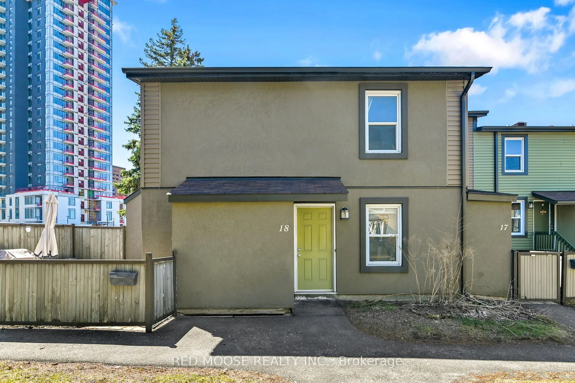 Photo 1 of Unit 18, 1250 Mcwatters Road, Ottawa, Queensway Terrace South/Ridgeview — HOMEH