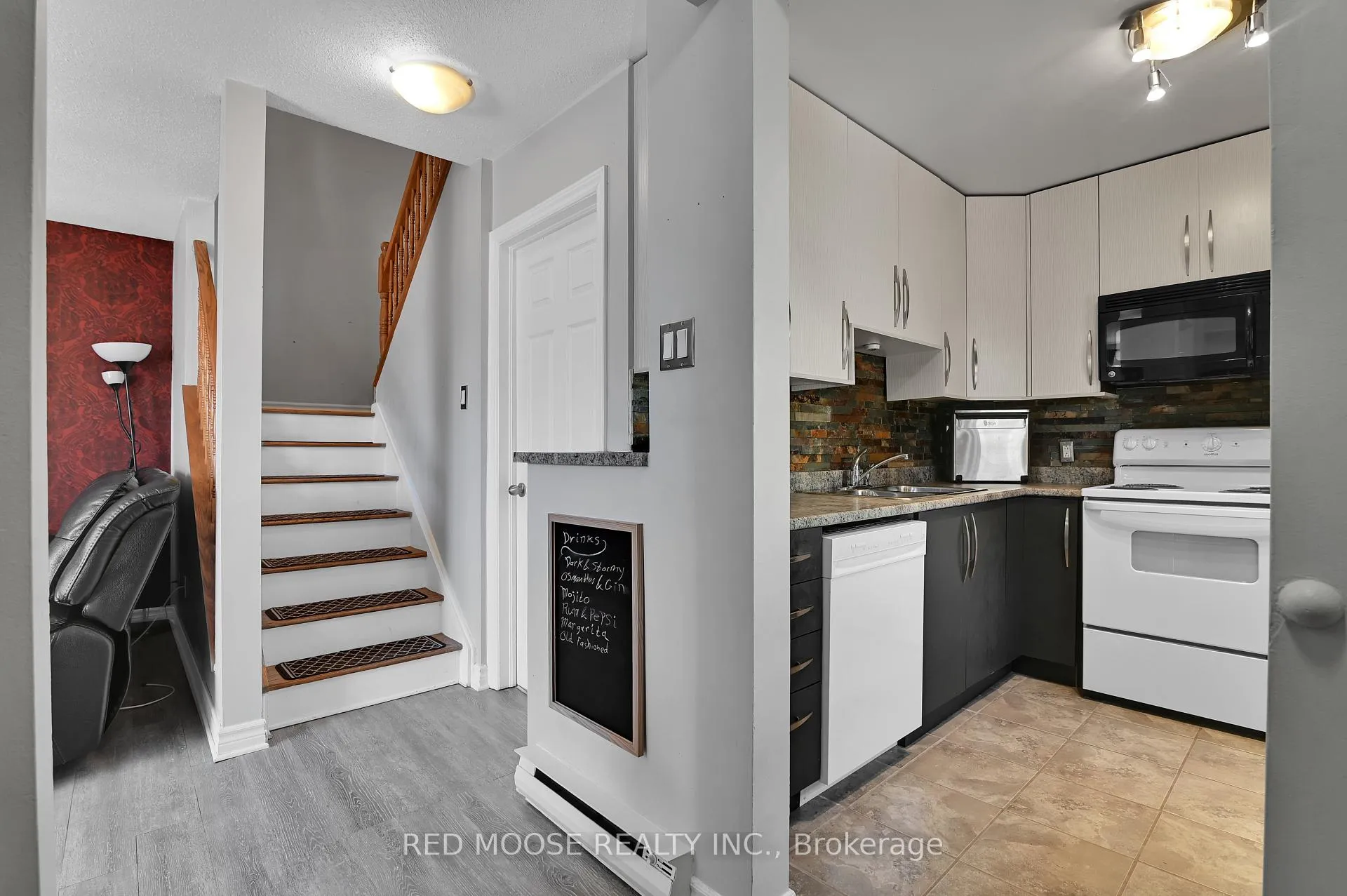 Photo 7 of Unit 18, 1250 Mcwatters Road, Ottawa, Queensway Terrace South/Ridgeview — HOMEH