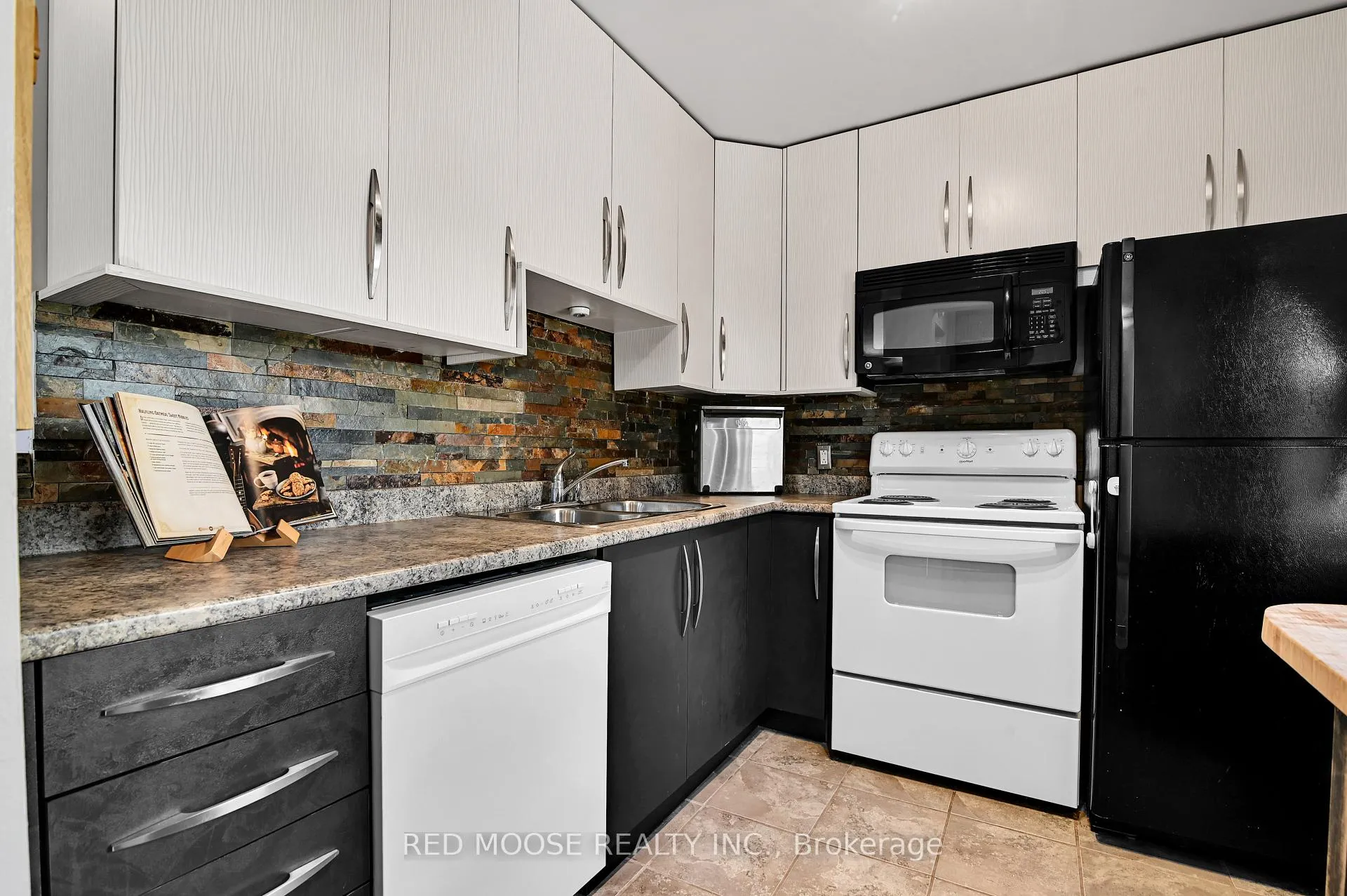 Photo 10 of Unit 18, 1250 Mcwatters Road, Ottawa, Queensway Terrace South/Ridgeview — HOMEH