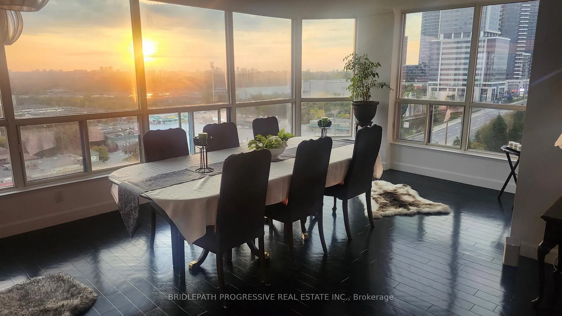 Photo 5 of Unit 1505, 7300 Yonge Street, Vaughan, Crestwood-Springfarm-Yorkhill — HOMEH