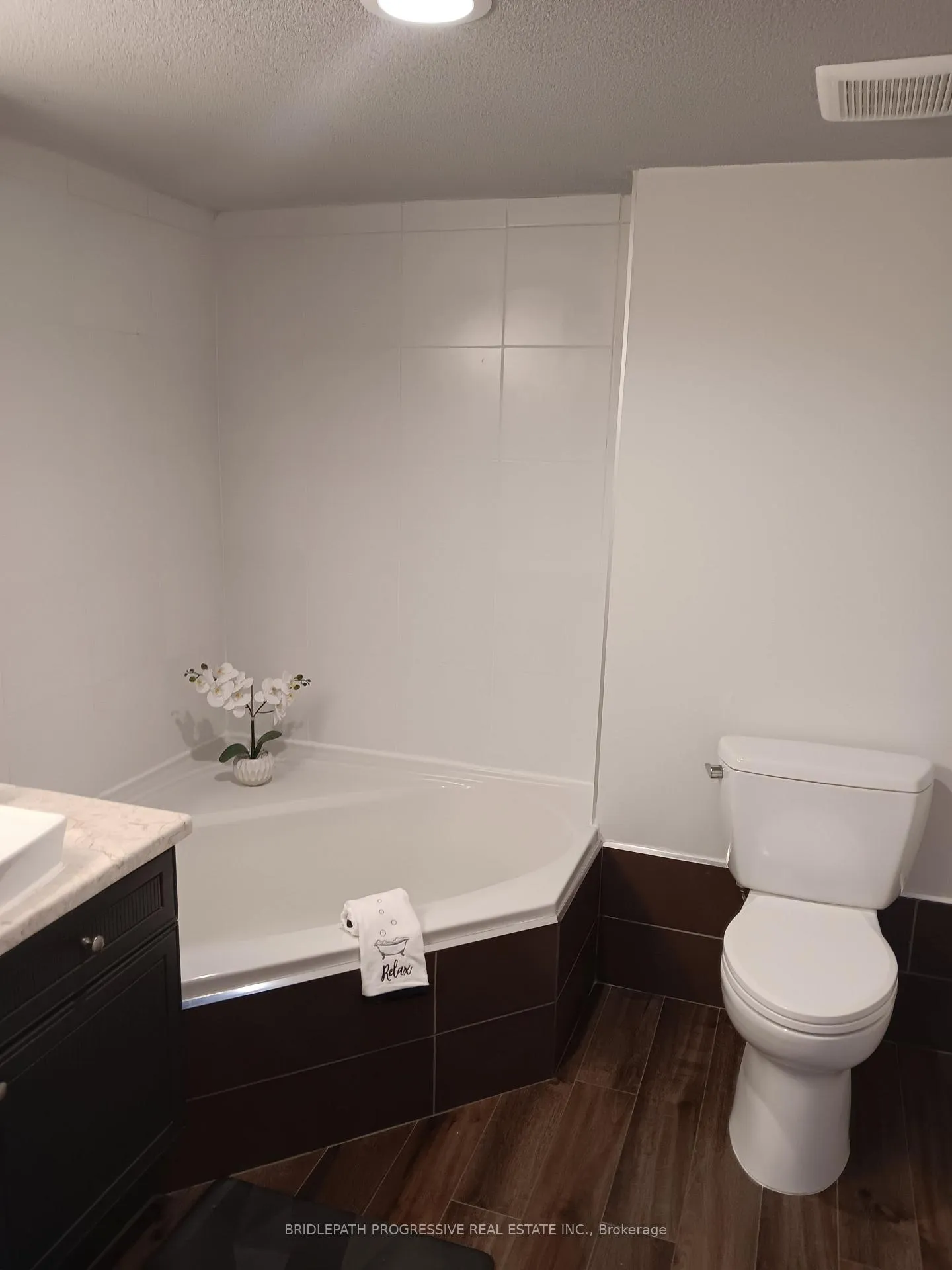 Photo 17 of Unit 1505, 7300 Yonge Street, Vaughan, Crestwood-Springfarm-Yorkhill — HOMEH