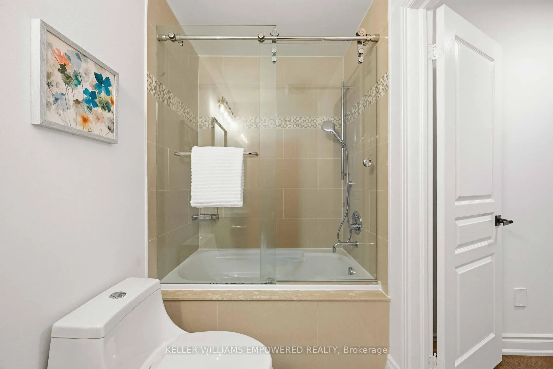 Photo 23 of 121 Hopecrest Road, Markham, Cachet — HOMEH