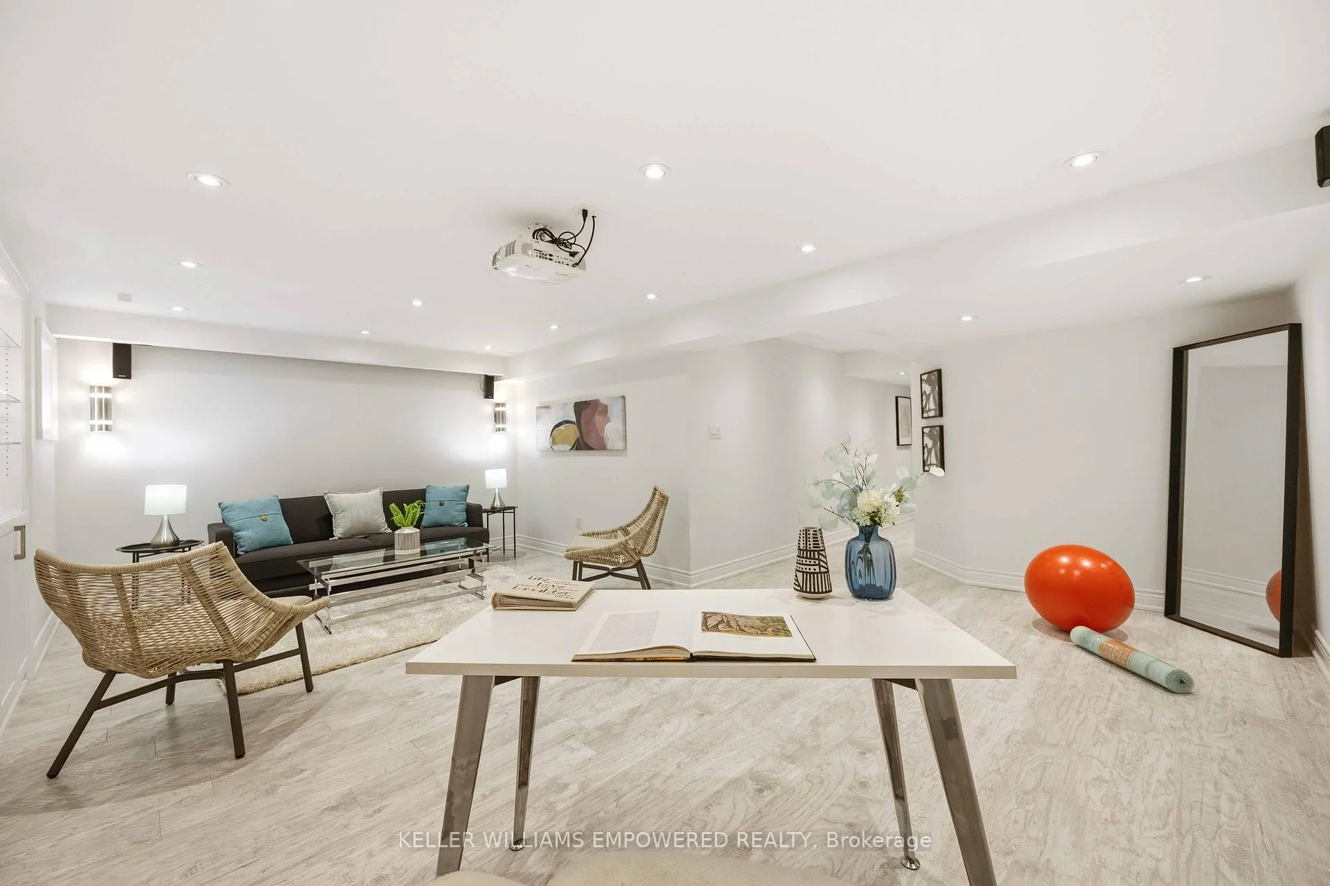 Photo 32 of 121 Hopecrest Road, Markham, Cachet — HOMEH
