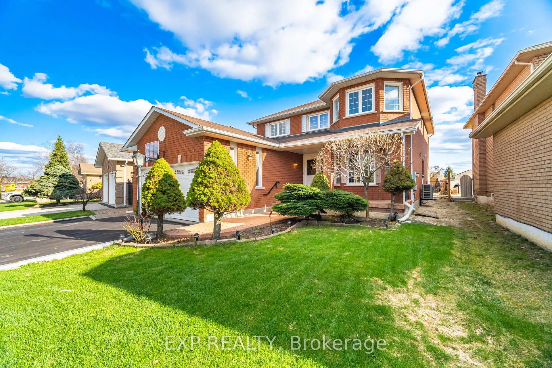 Photo 3 of 8912 Martin Grove Road, Vaughan, Elder Mills — HOMEH