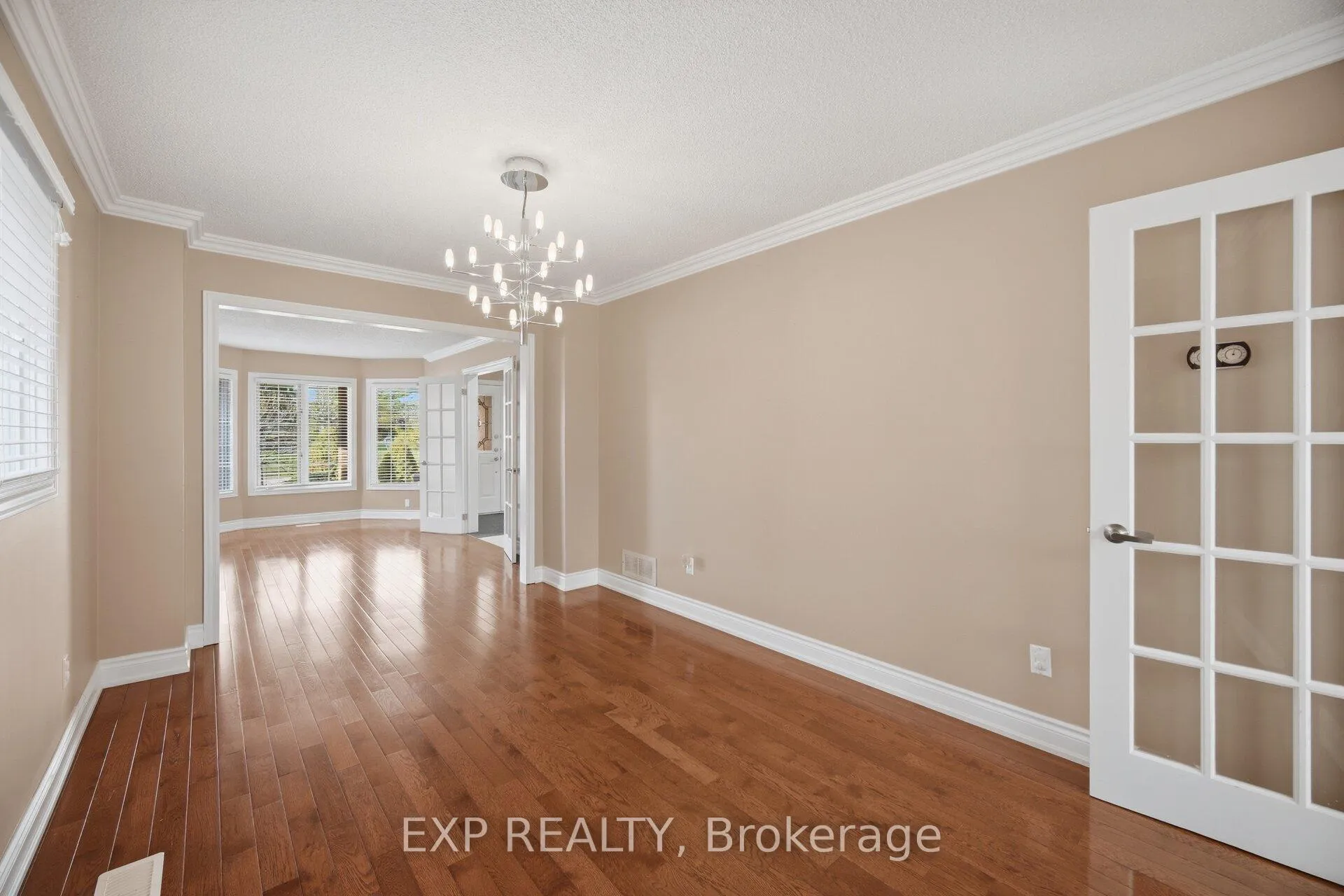 Photo 11 of 8912 Martin Grove Road, Vaughan, Elder Mills — HOMEH