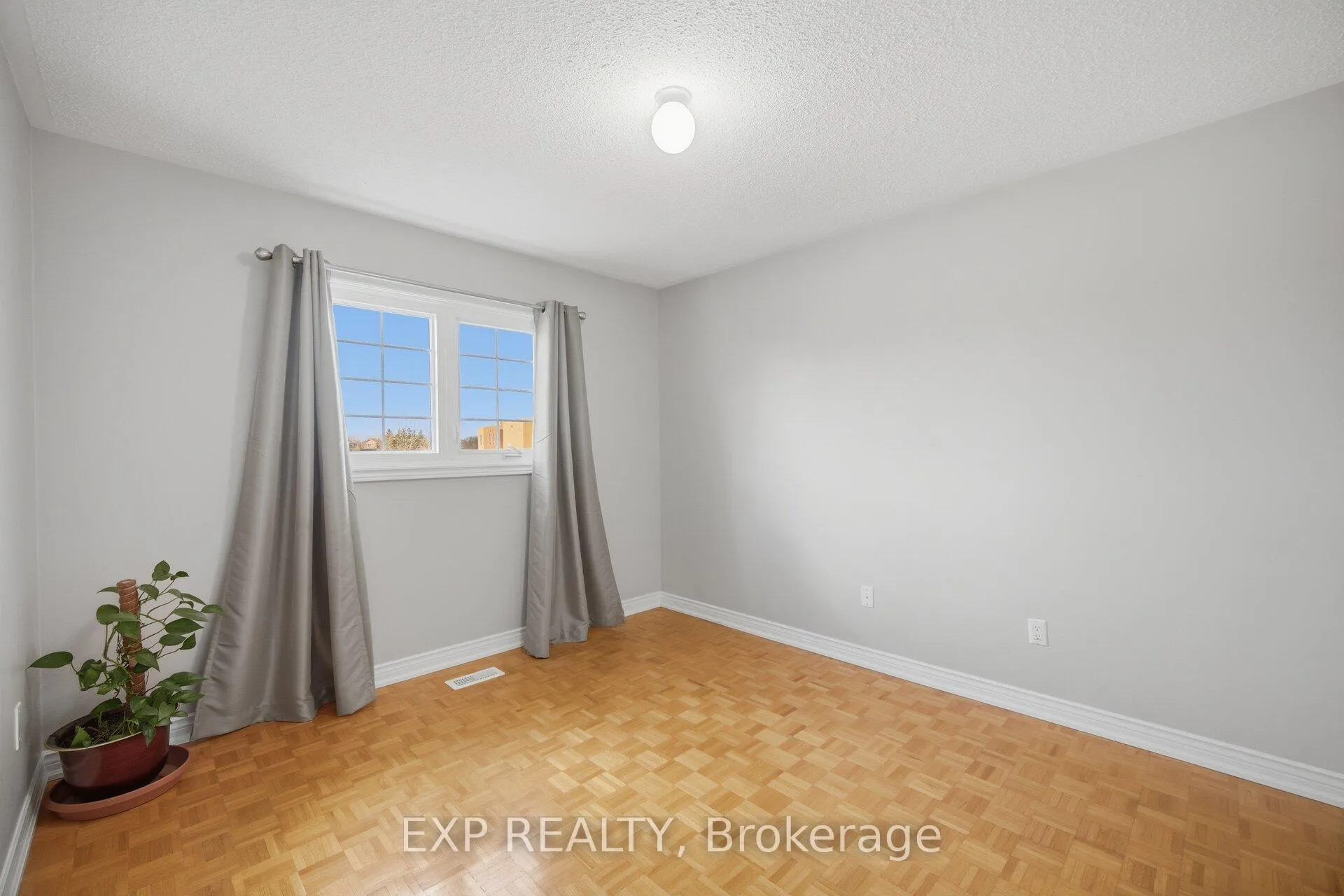 Photo 31 of 8912 Martin Grove Road, Vaughan, Elder Mills — HOMEH
