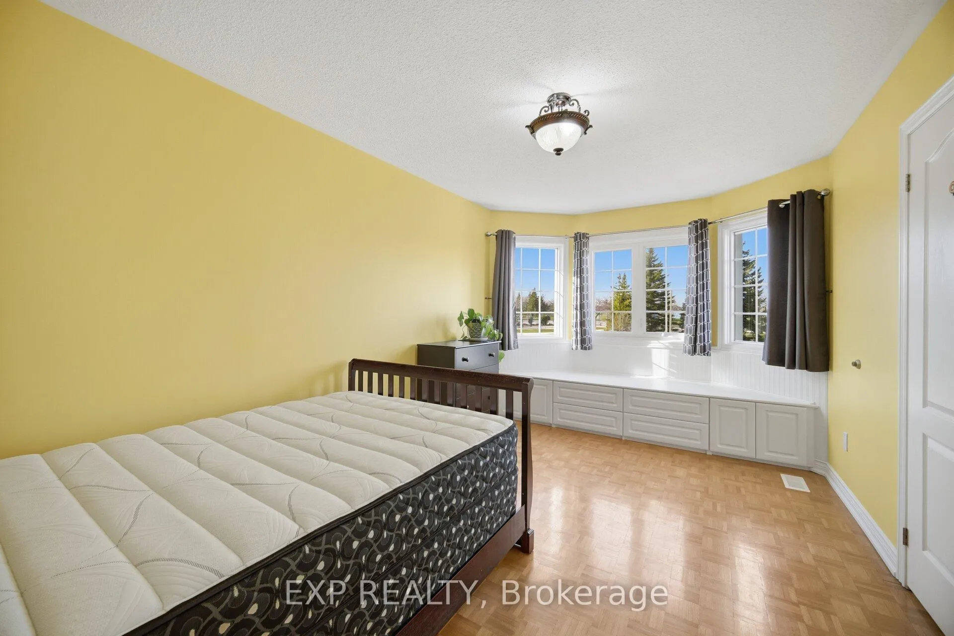 Photo 32 of 8912 Martin Grove Road, Vaughan, Elder Mills — HOMEH