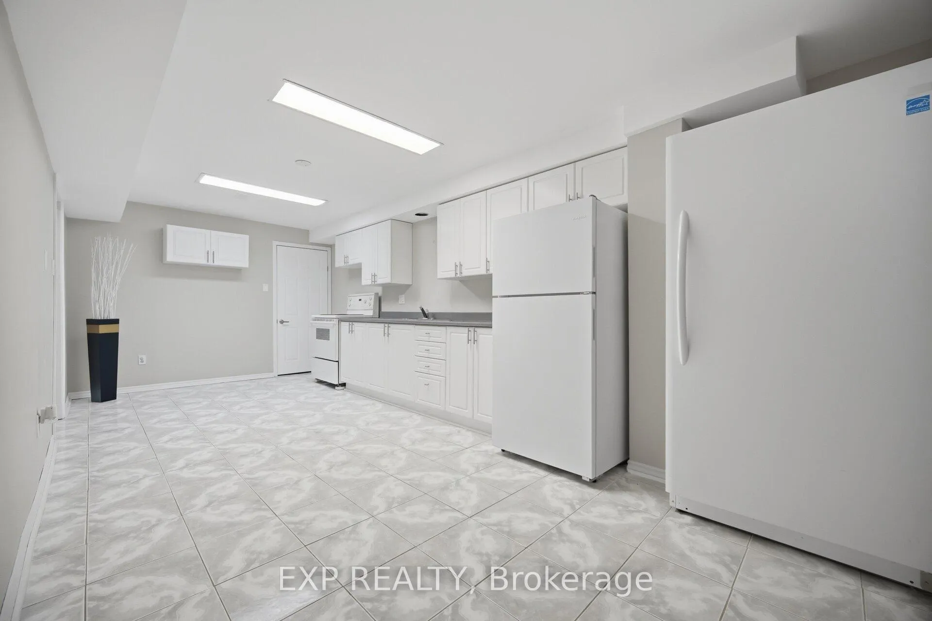 Photo 37 of 8912 Martin Grove Road, Vaughan, Elder Mills — HOMEH